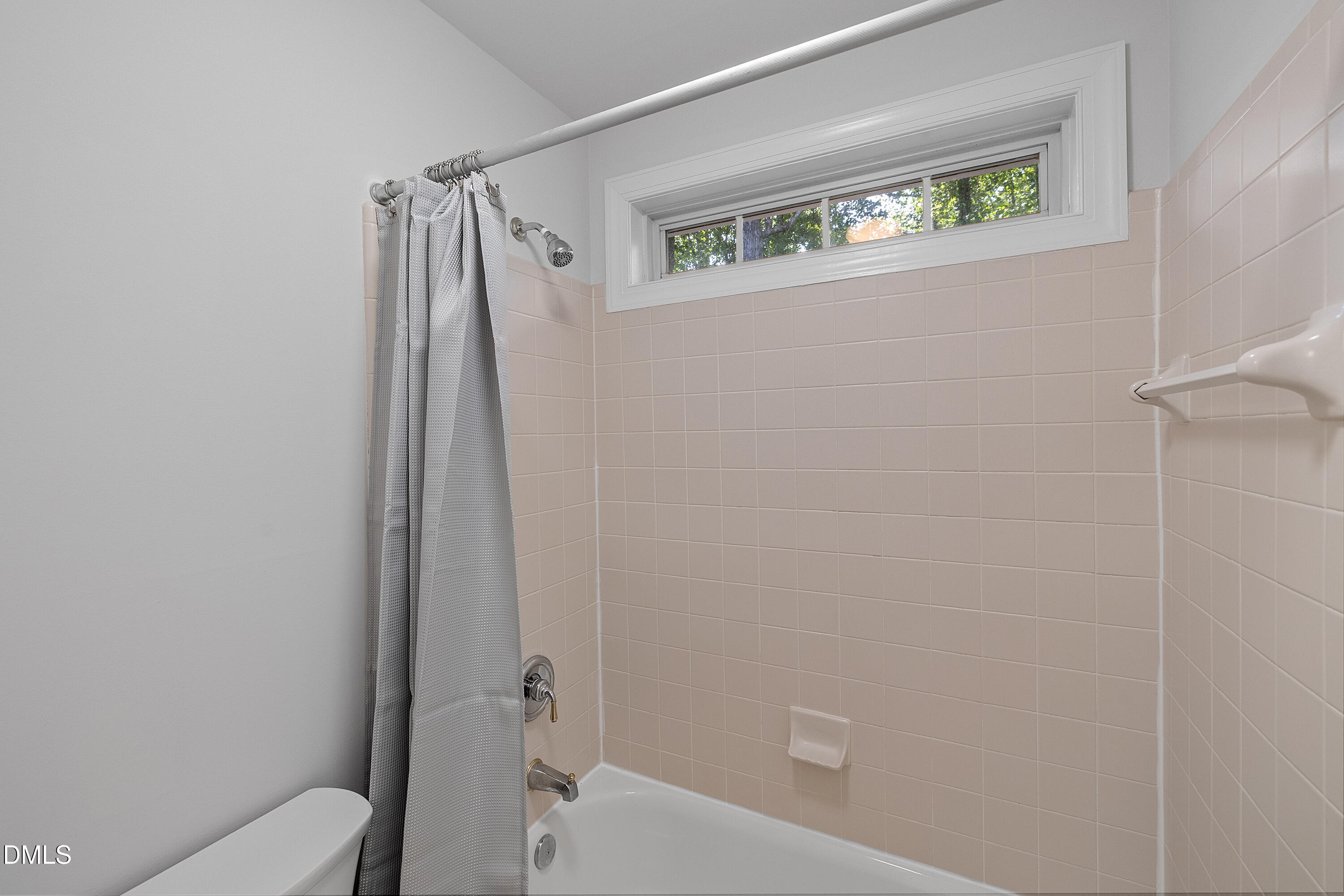 306 Honeywood Court Property Photo 35