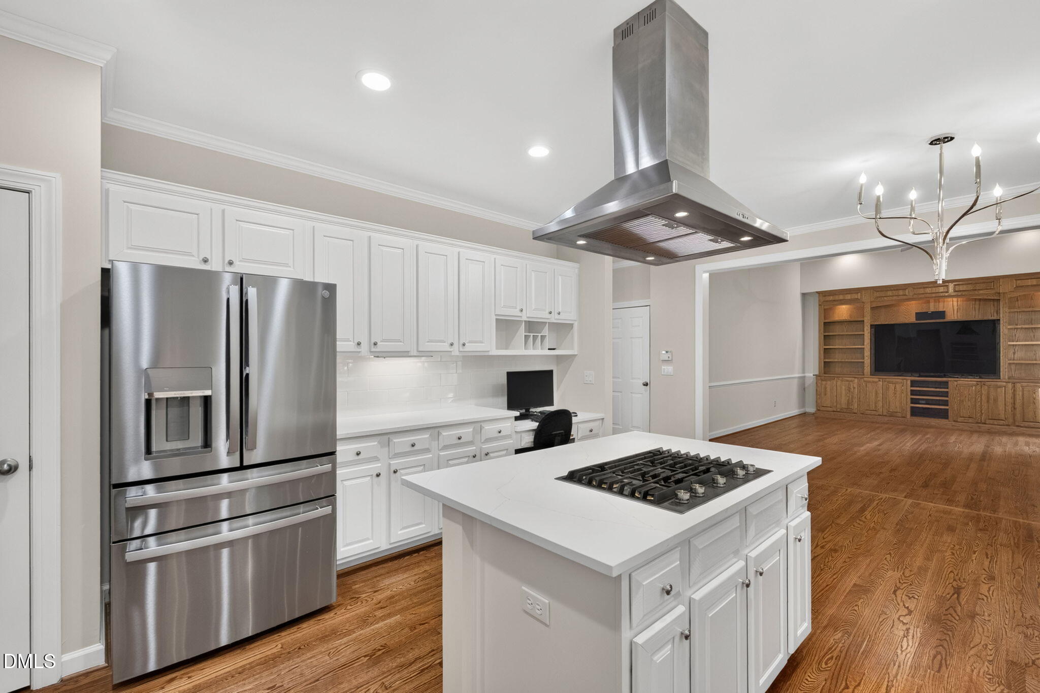 607 Walcott Way Property Photo 14