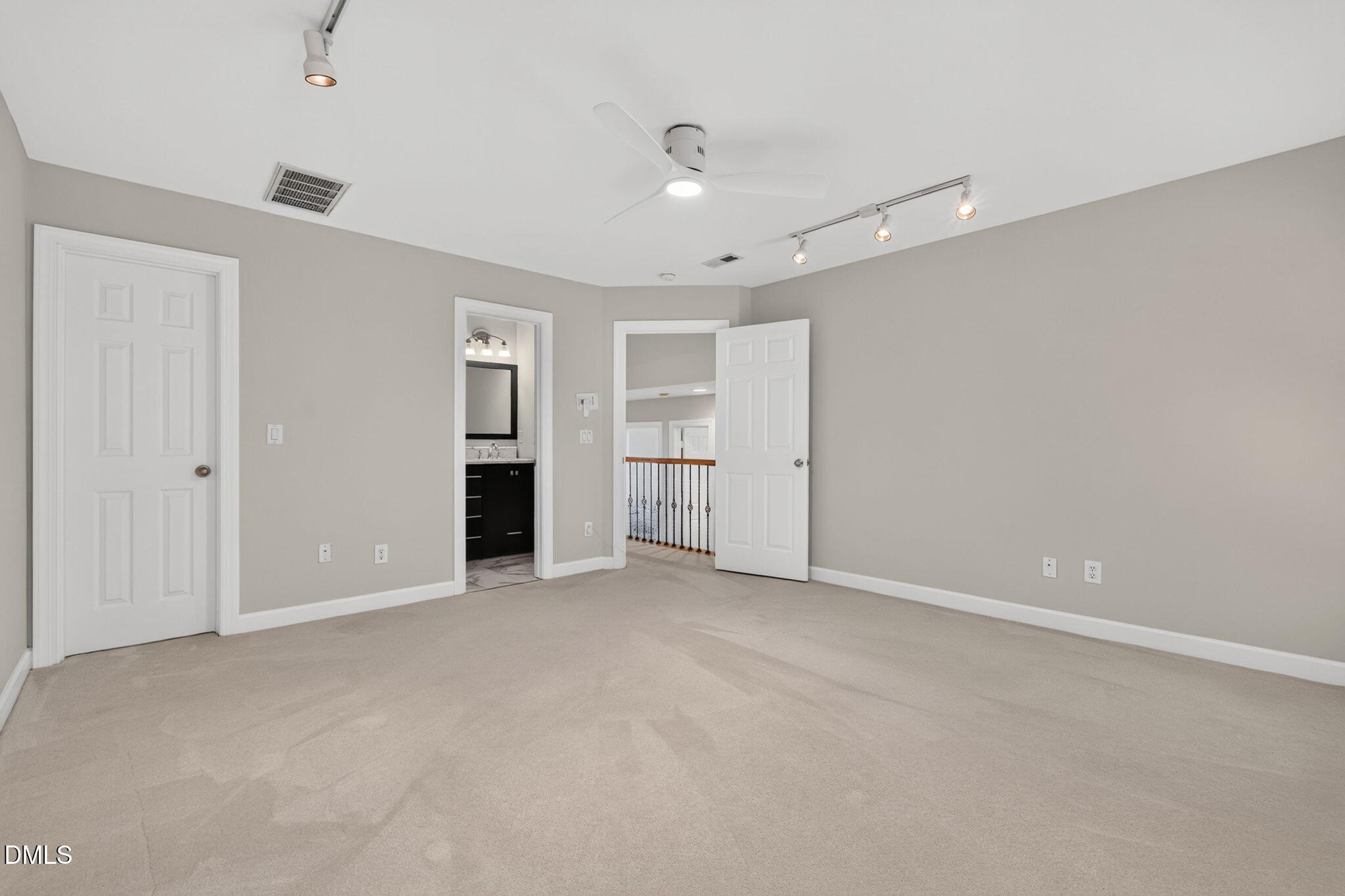 607 Walcott Way Property Photo 33