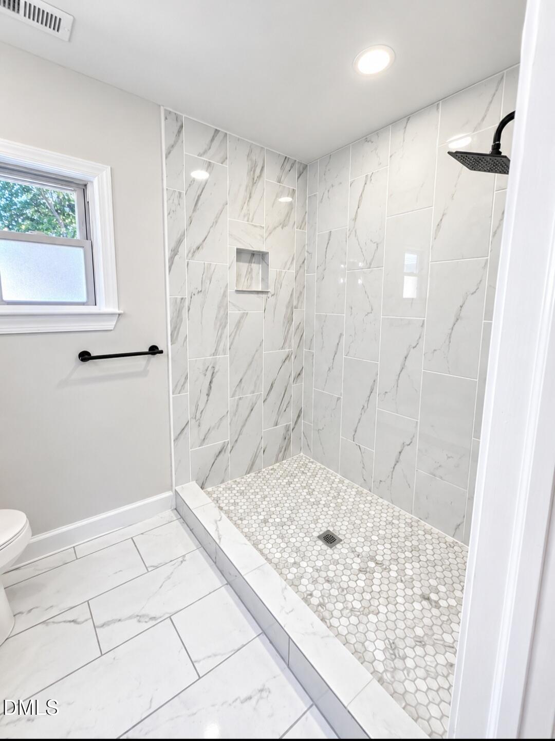 2415 Trail Five Property Photo 9