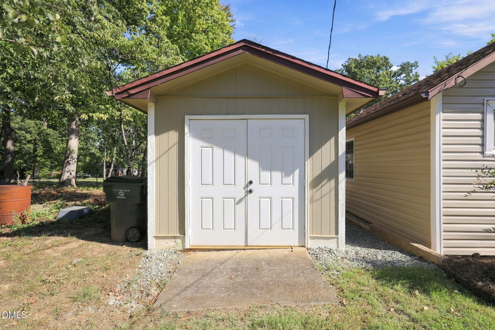 2415 Trail Five Property Photo 21