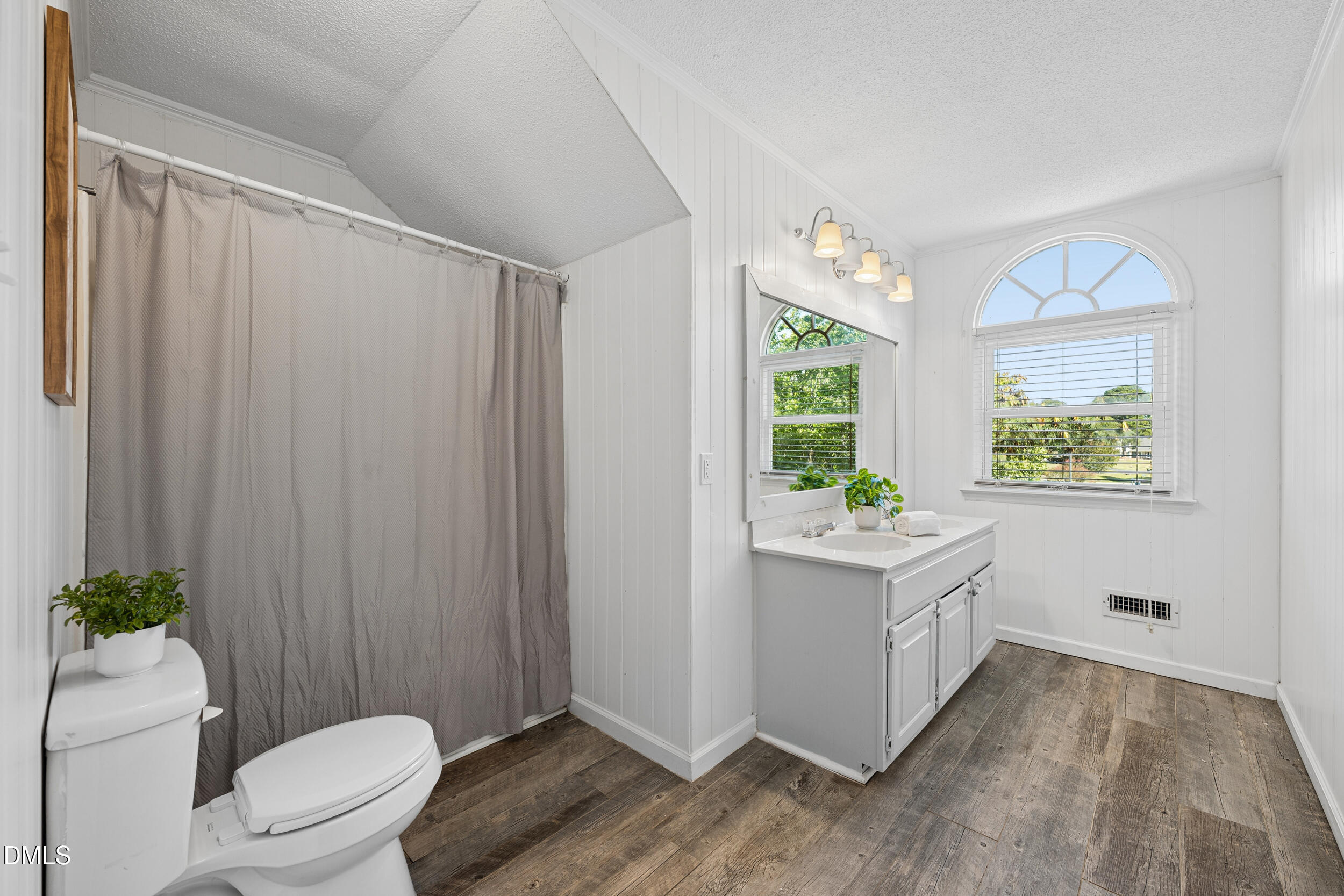 3008 Red Circle Property Photo 26