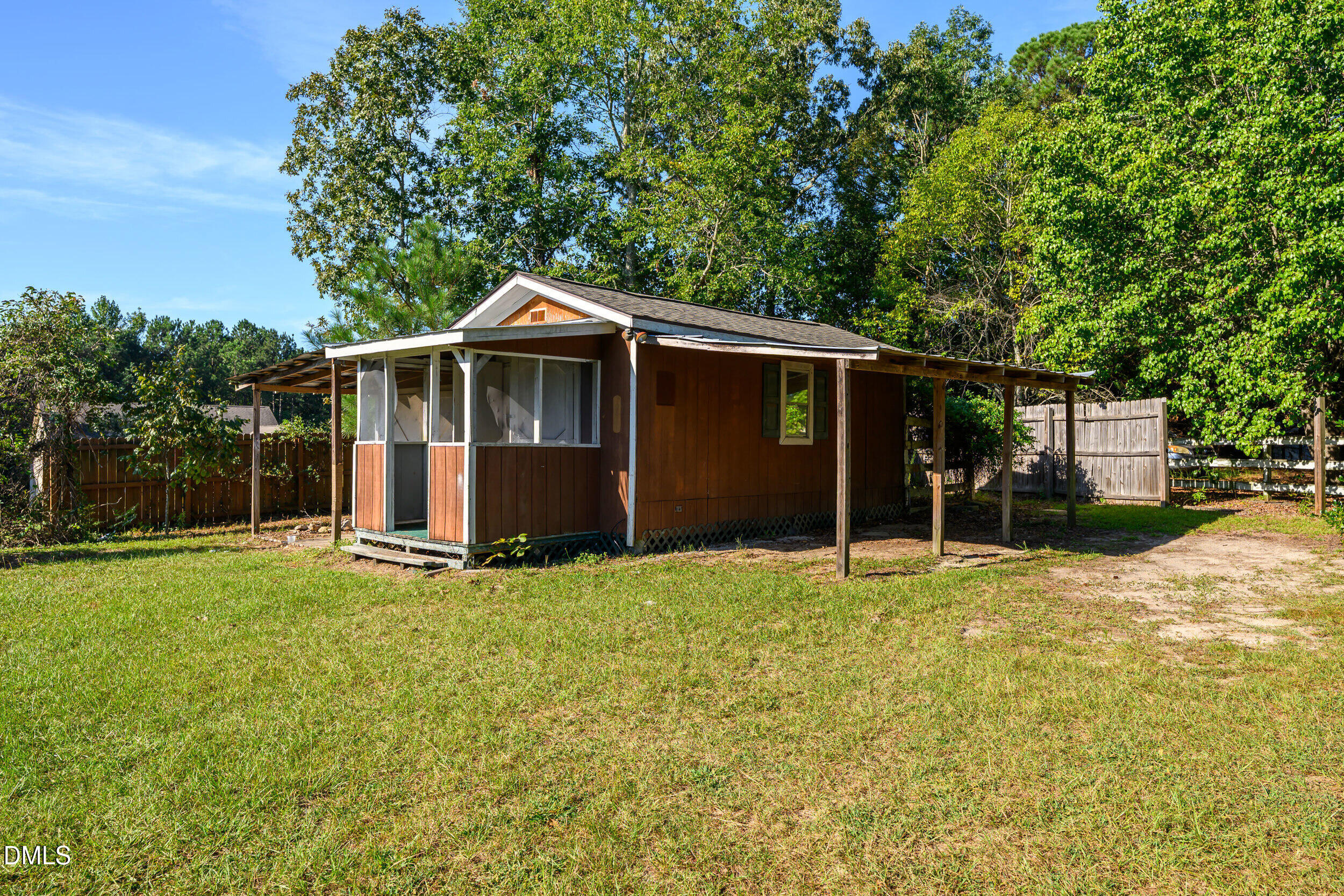3008 Red Circle Property Photo 28