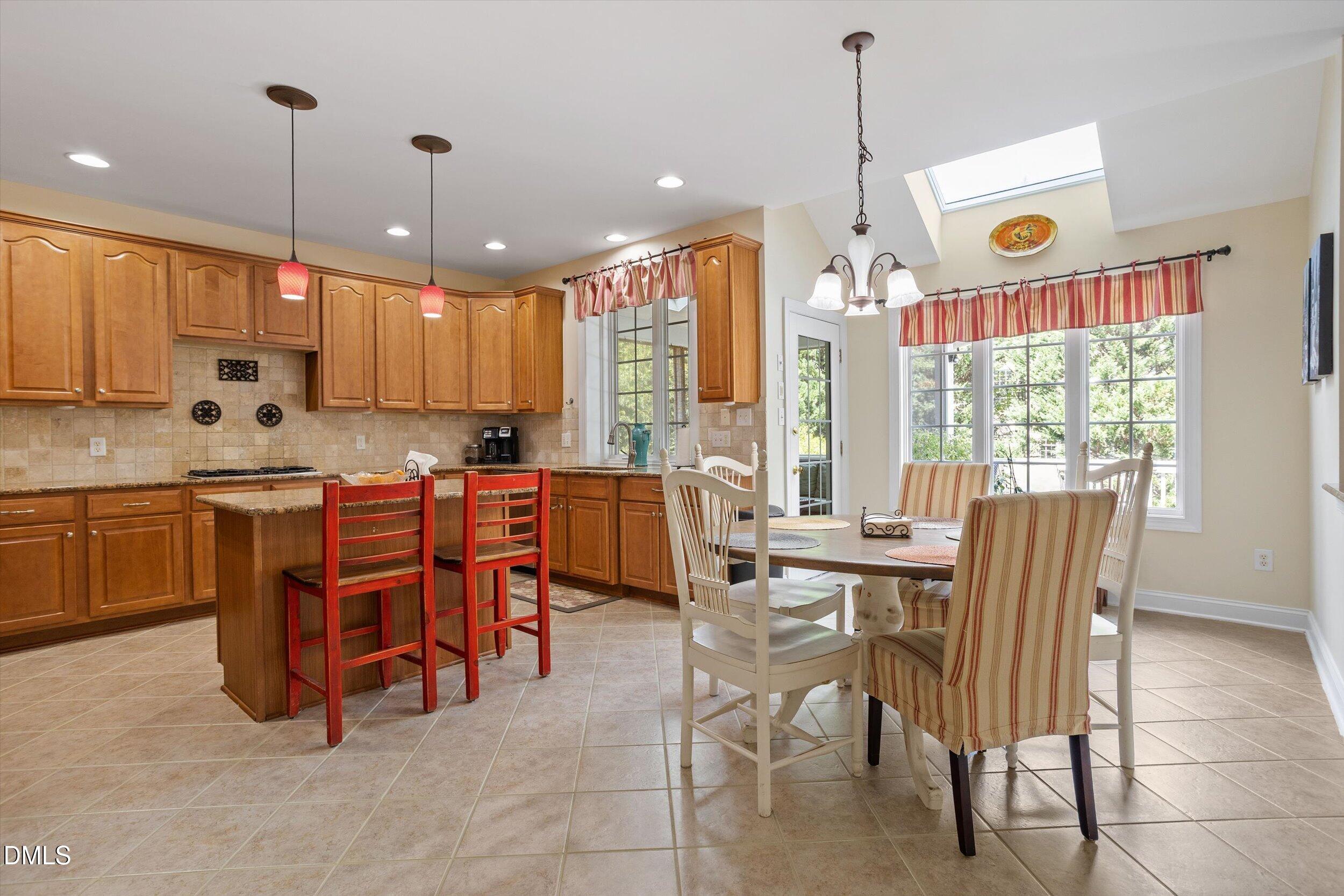 9408 Misty Creek Lane Property Photo 13