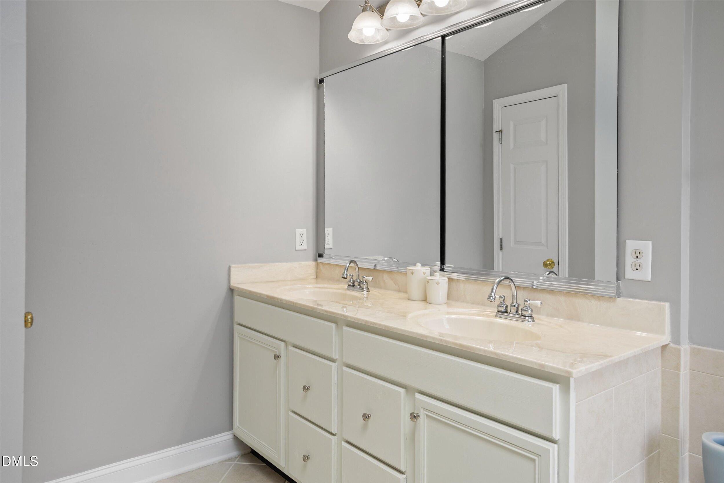 9408 Misty Creek Lane Property Photo 30