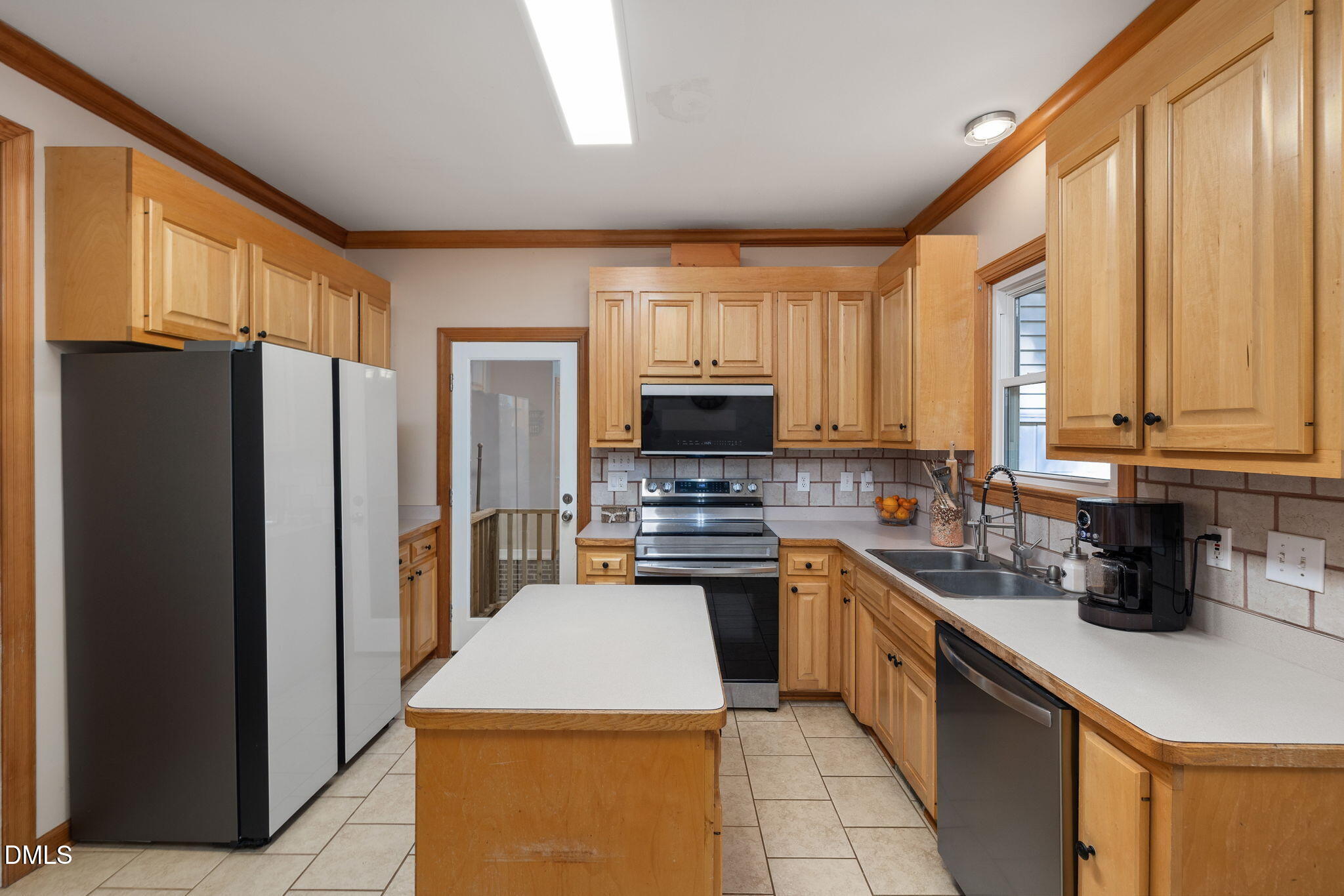 4700 Lord Nelson Drive Property Photo 13