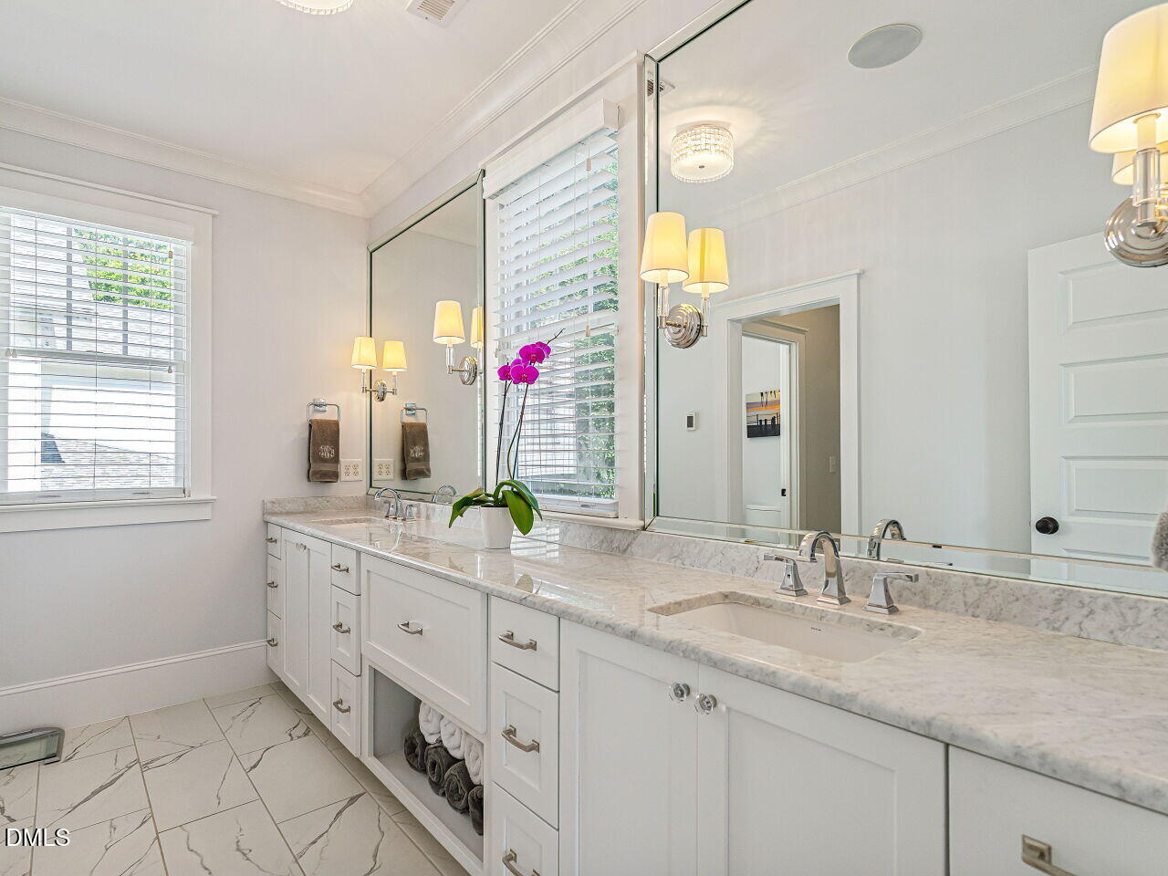 1712 Bickett Boulevard Property Photo 20