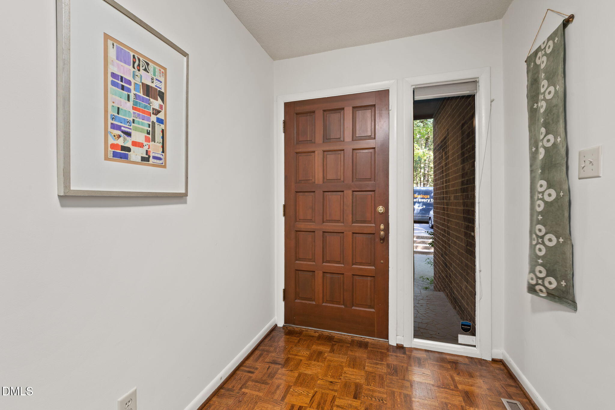 706 Constitution Drive B Property Photo 5