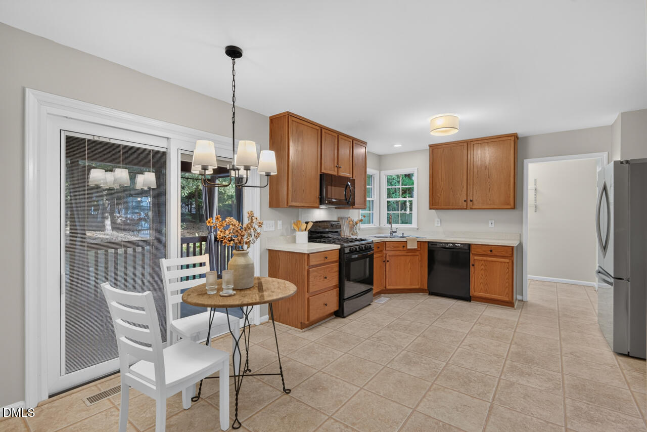 6111 Chesden Drive Property Photo 13