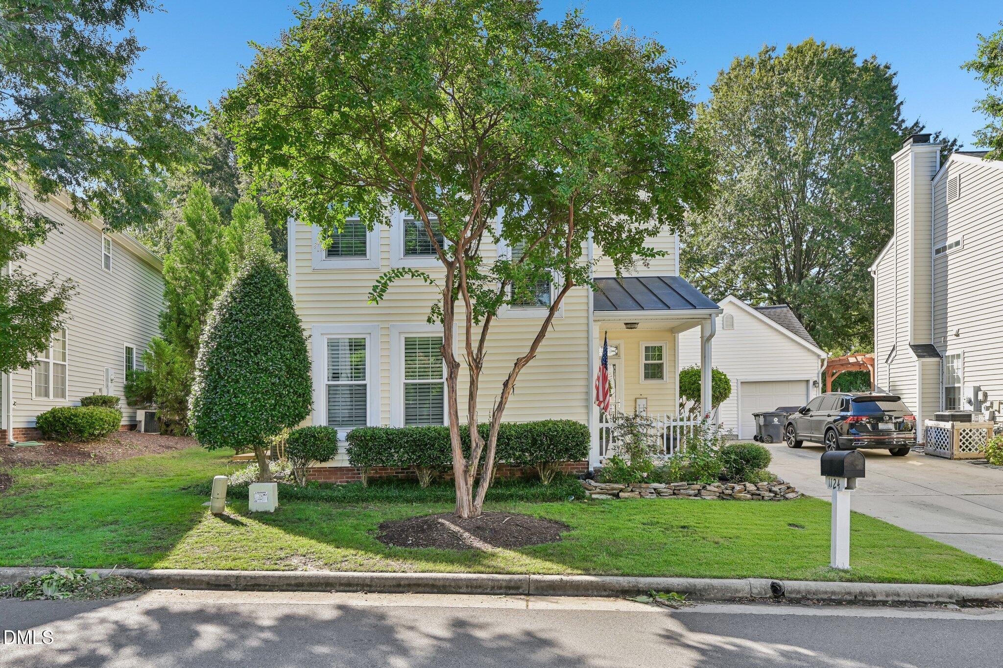1124 Silky Dogwood Trail Property Photo 1