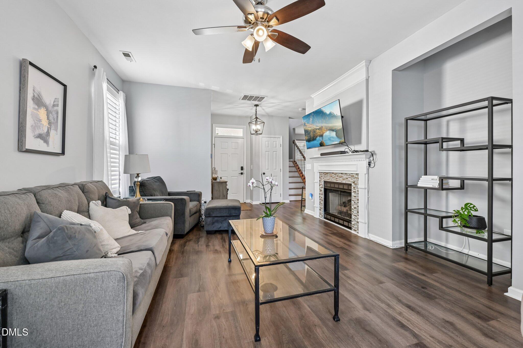 1124 Silky Dogwood Trail Property Photo 6