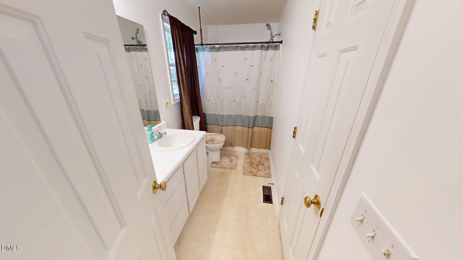 2004 Ballston Place Property Photo 7