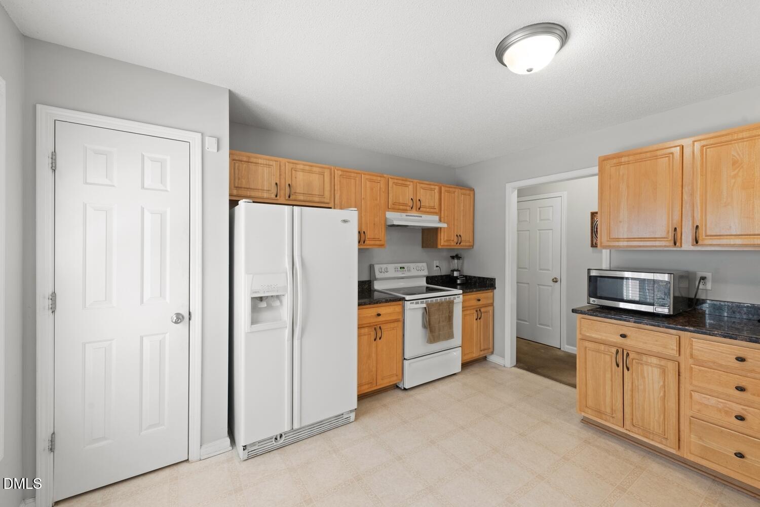 1495 Miriam Avenue Property Photo 15