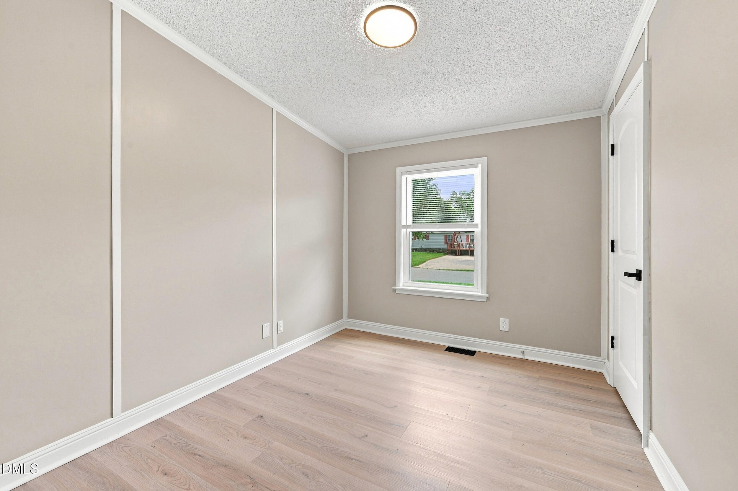 182 Wendover Lane Property Photo 35