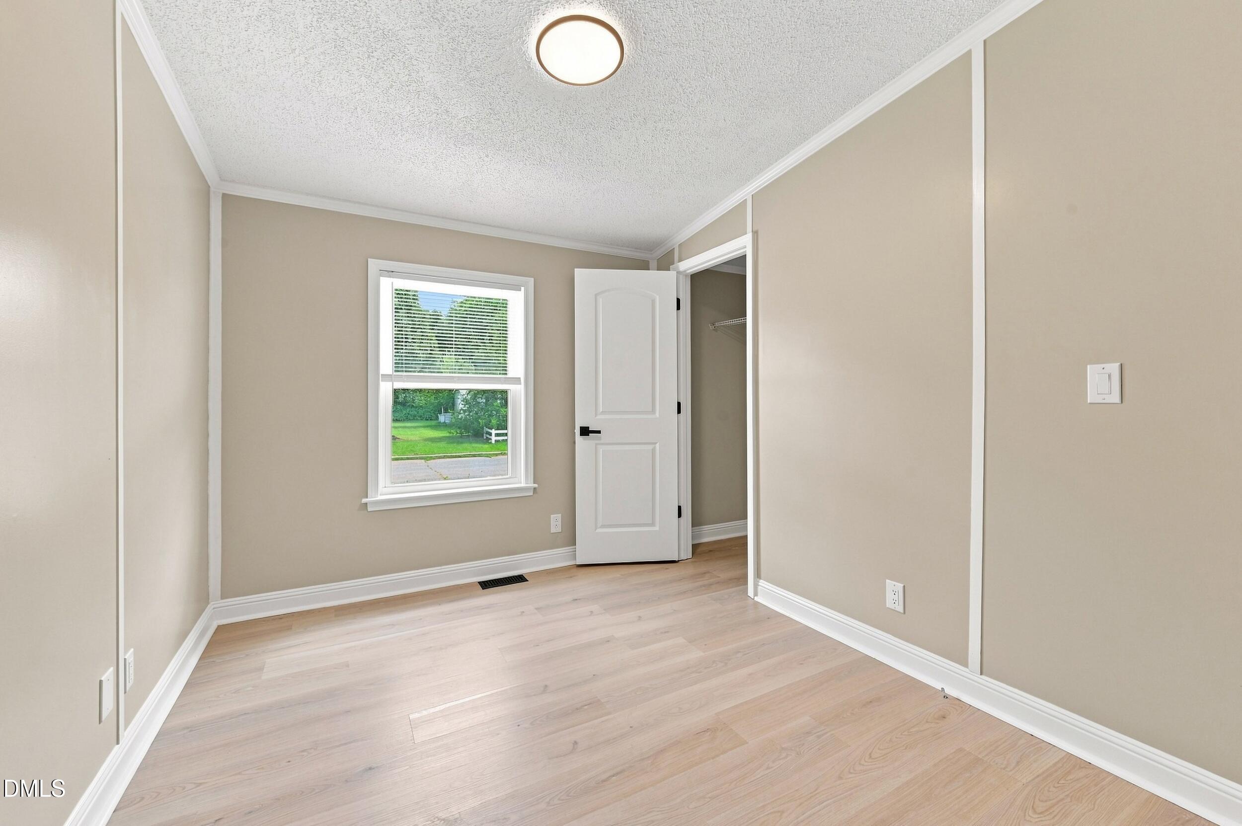 182 Wendover Lane Property Photo 37