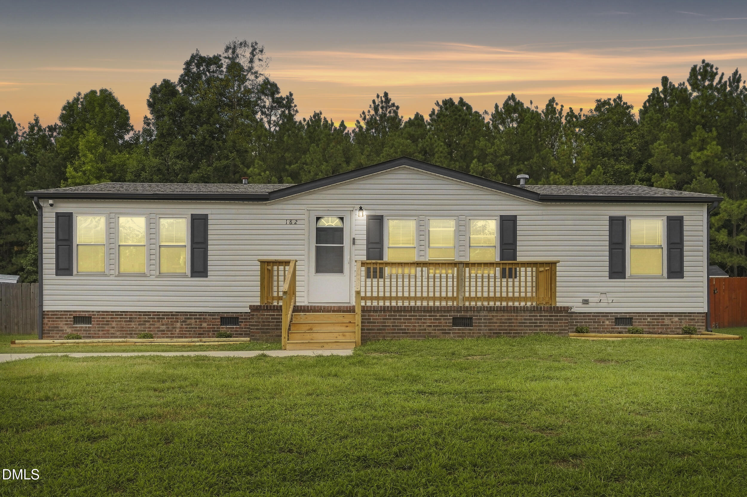 182 Wendover Lane Property Photo 45
