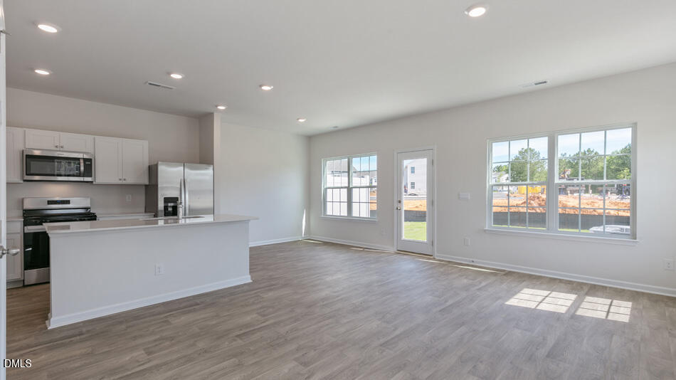 154 Rusling Leaf Drive Property Photo 13