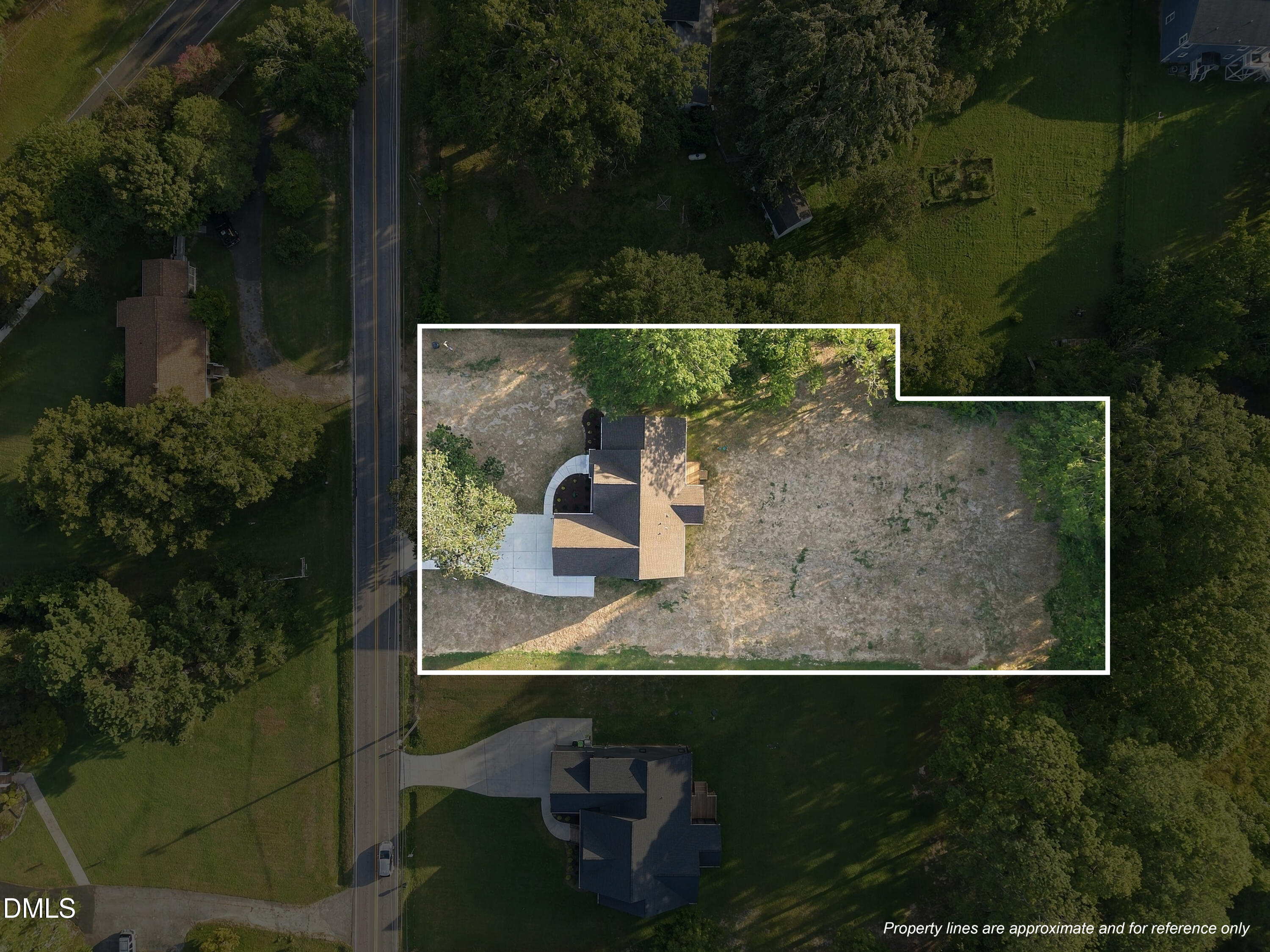 613 Pearces Road Property Photo 3