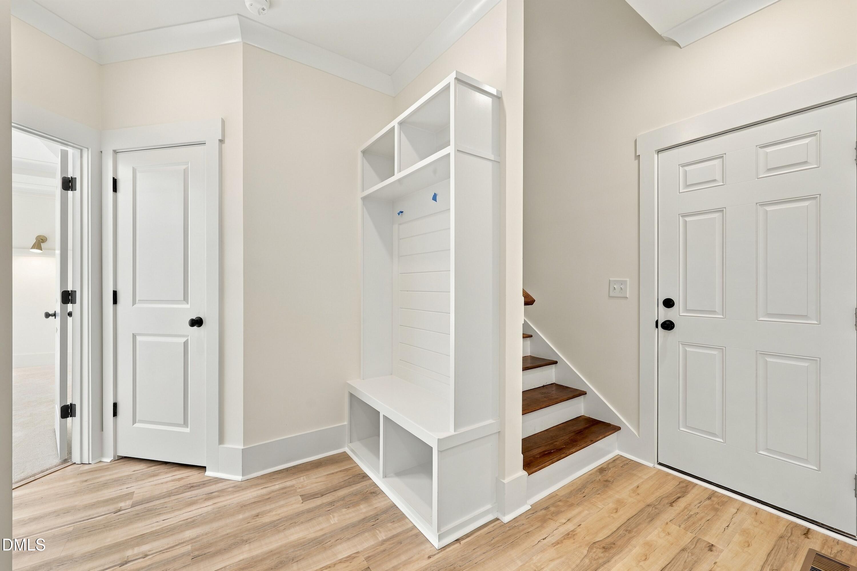 613 Pearces Road Property Photo 15
