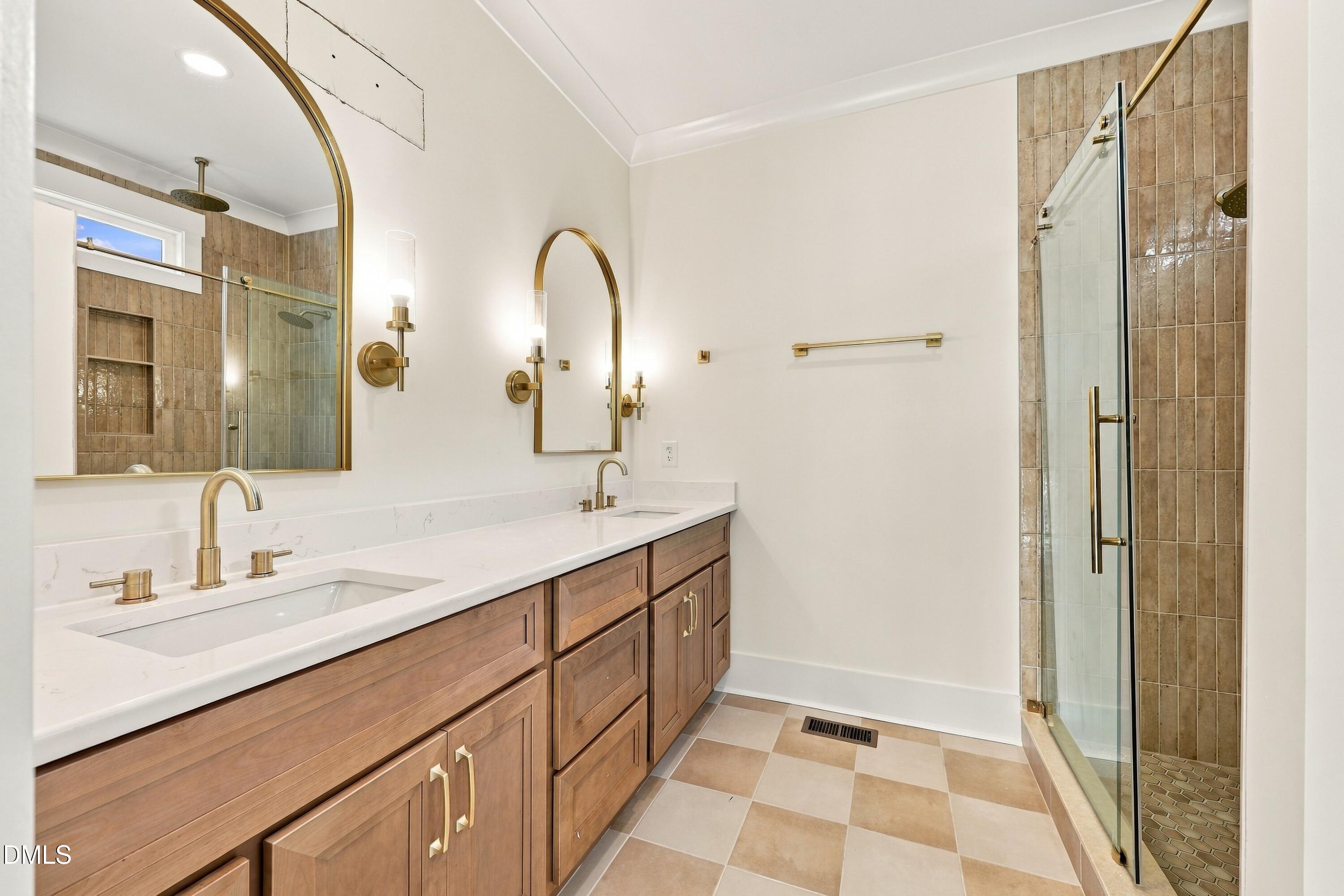 613 Pearces Road Property Photo 19