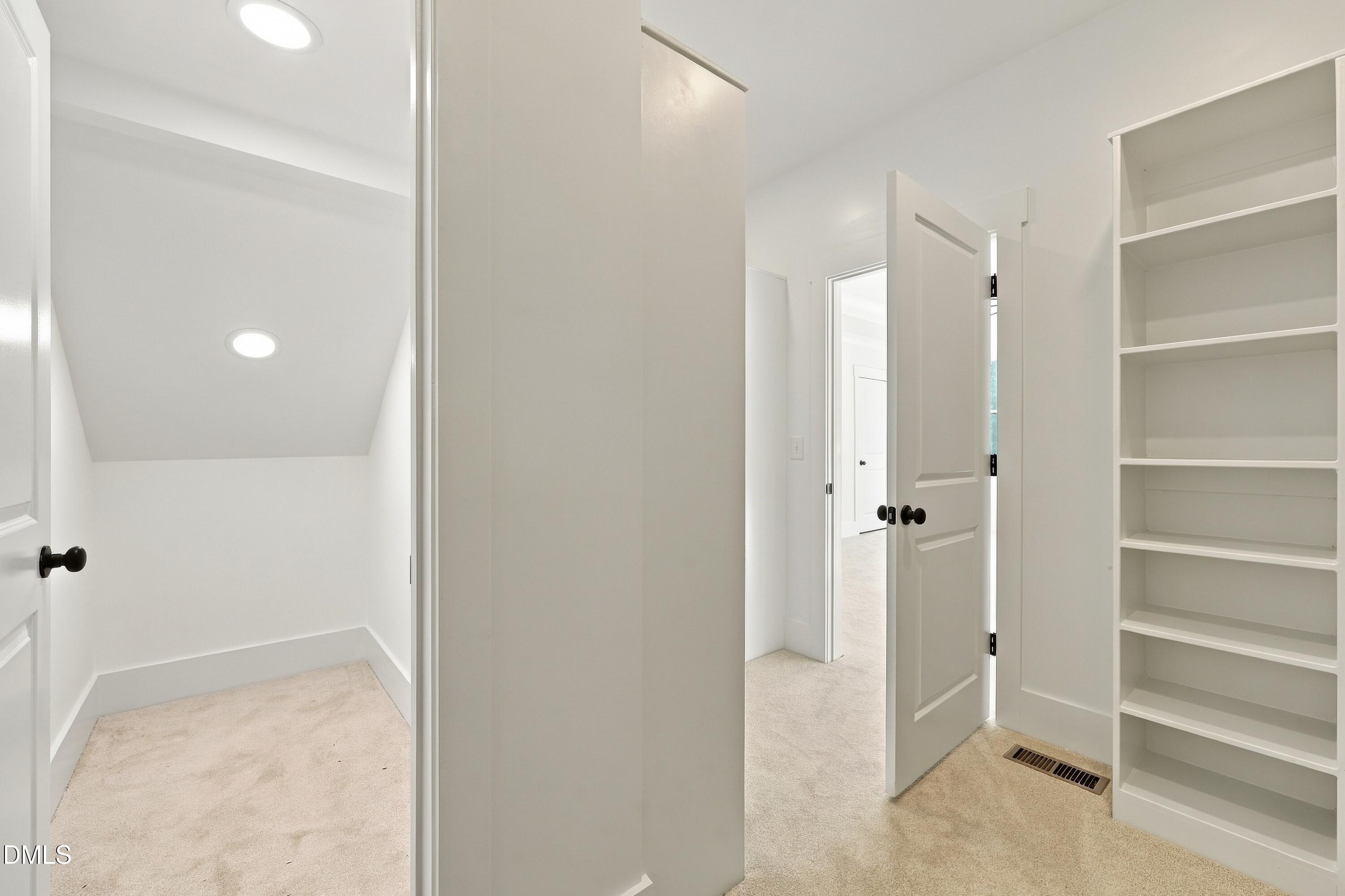613 Pearces Road Property Photo 22