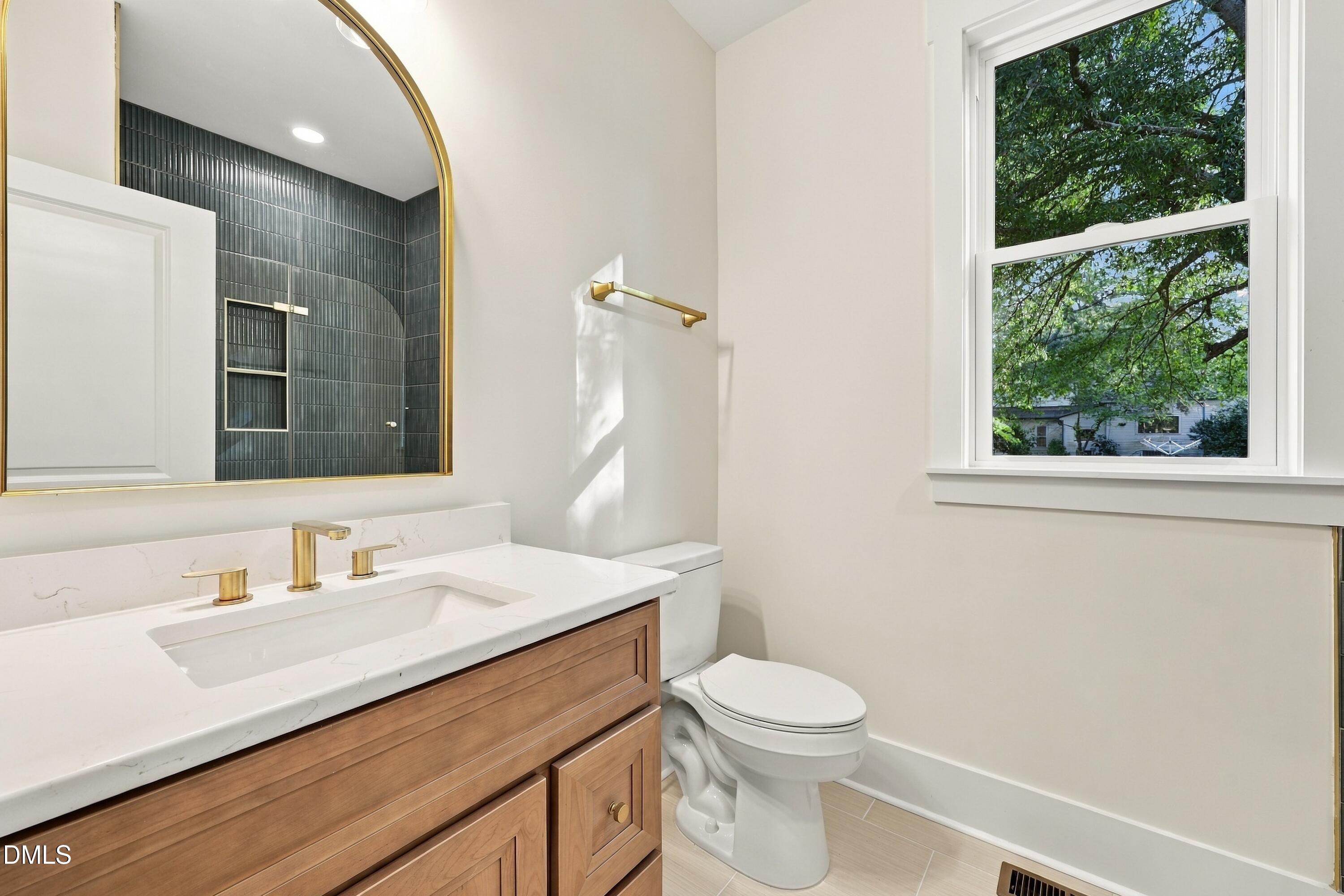613 Pearces Road Property Photo 25