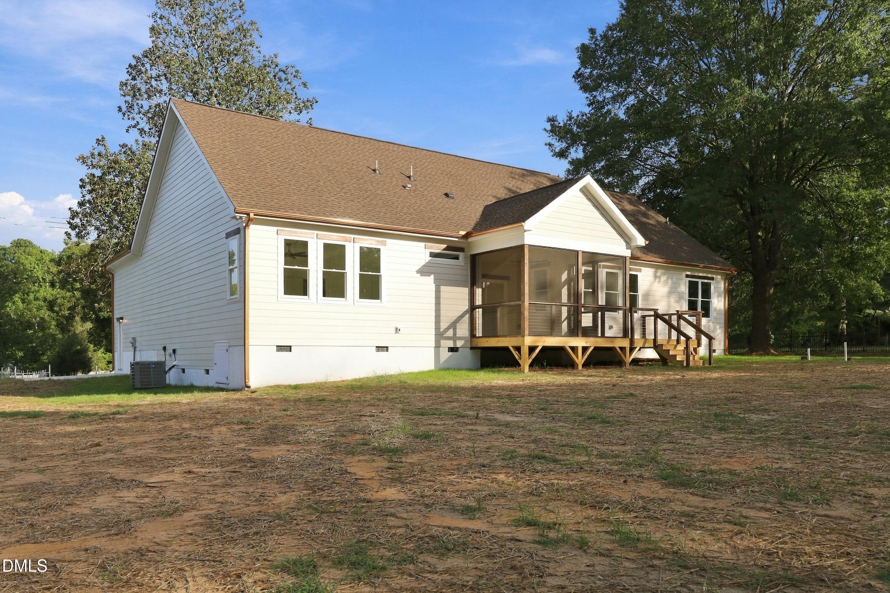 613 Pearces Road Property Photo 37