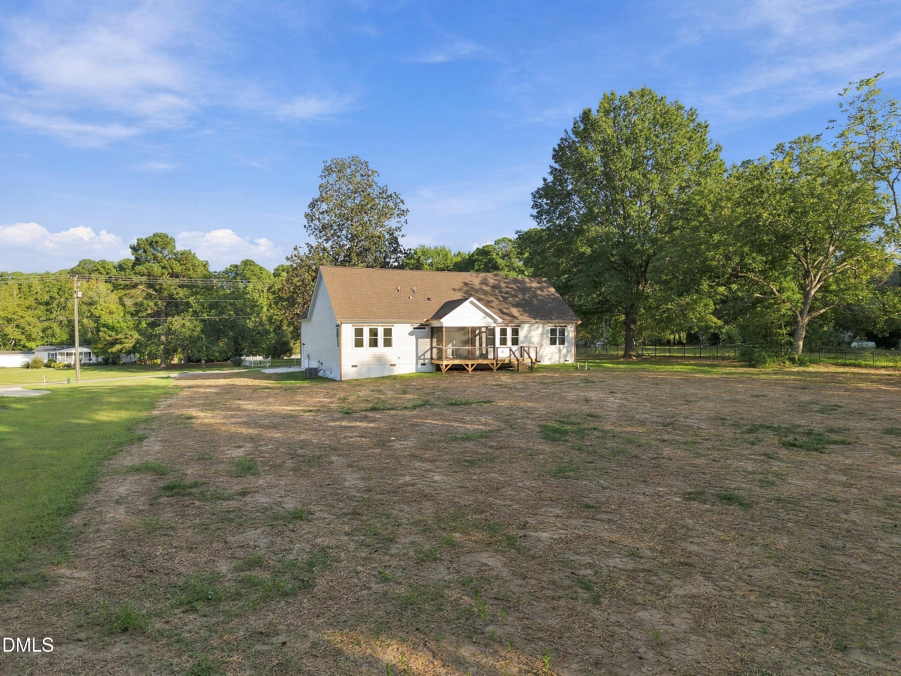613 Pearces Road Property Photo 39