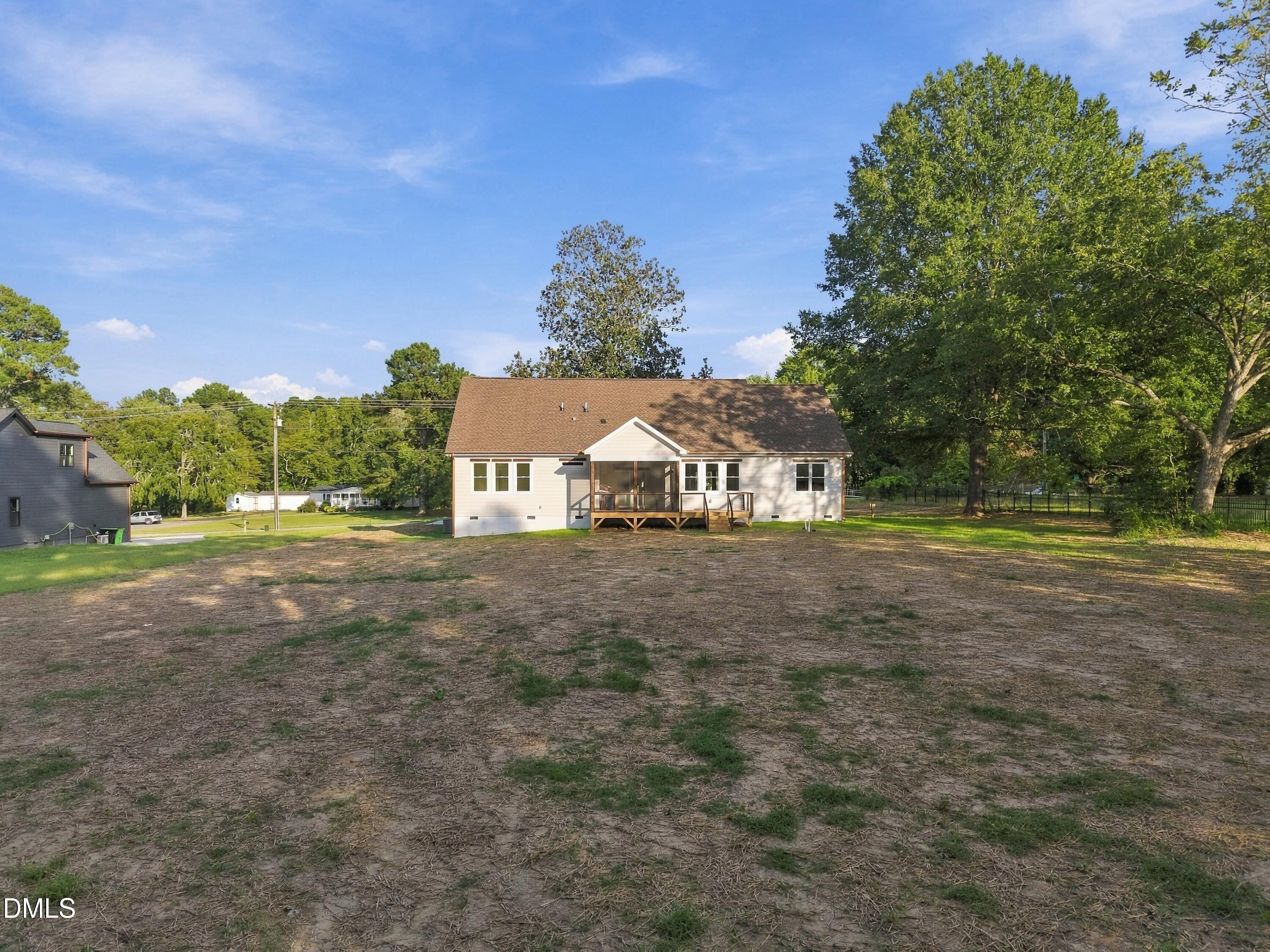 613 Pearces Road Property Photo 40