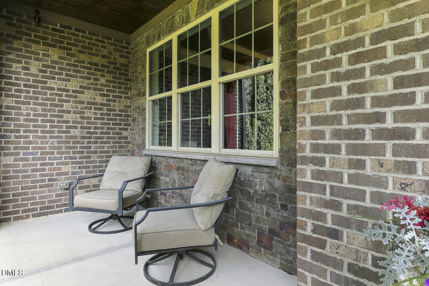 7532 Hasentree Club Drive Property Photo 11