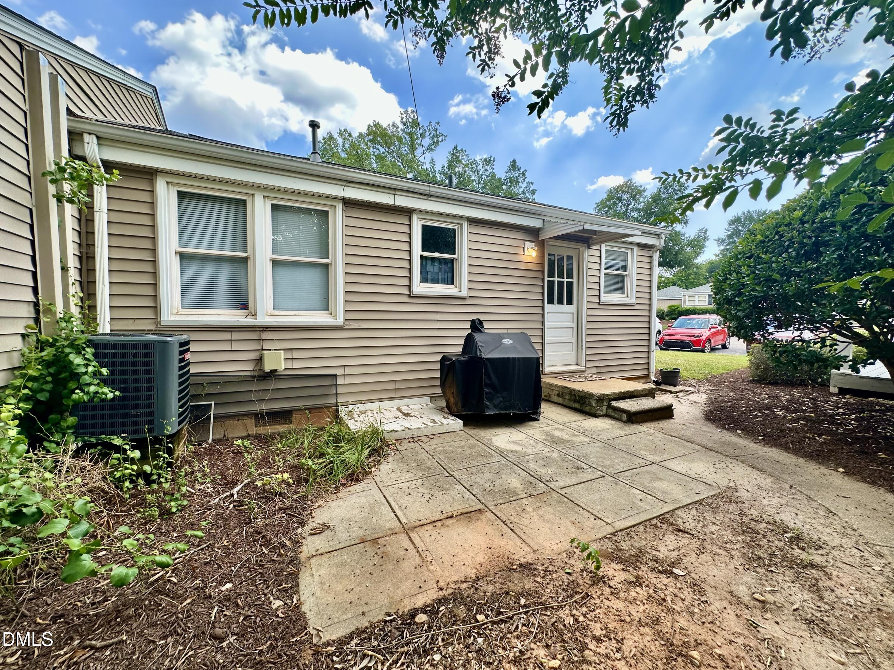 2361 Bernard Street Property Photo 15