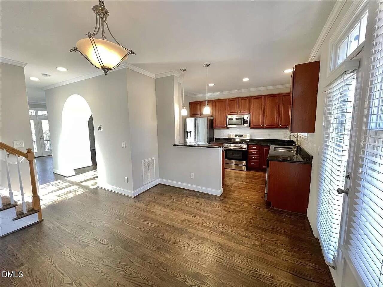 6101 Shandwick Court Property Photo 8