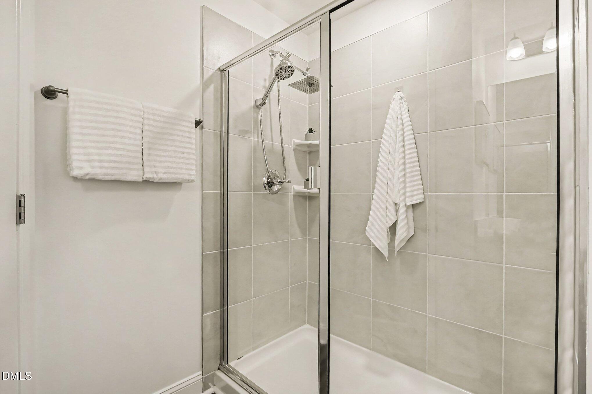 82 Channel Drop Drive Property Photo 14