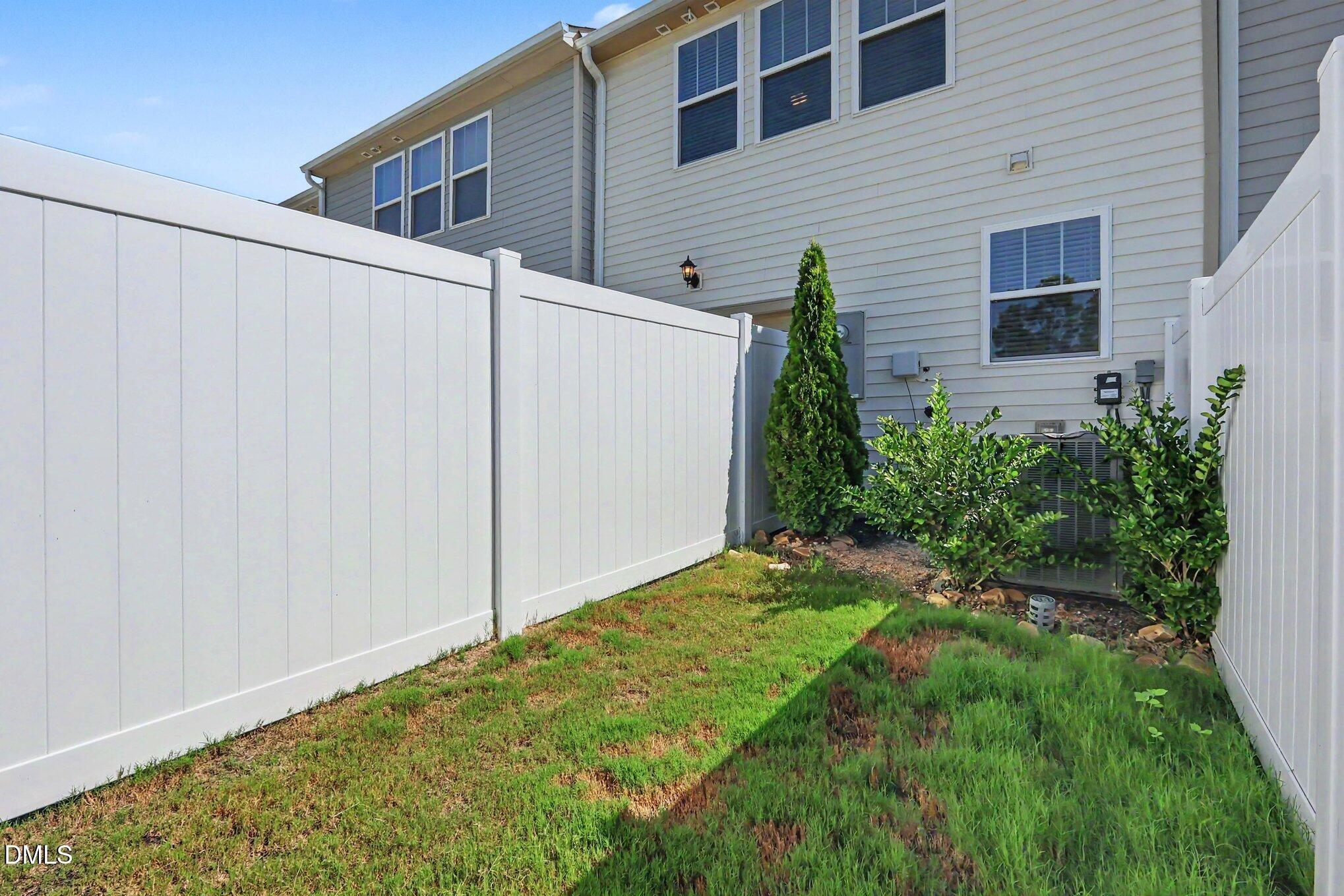 82 Channel Drop Drive Property Photo 18