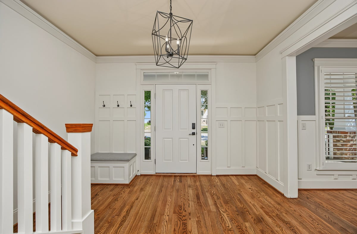 440 Edgepine Drive Property Photo 4