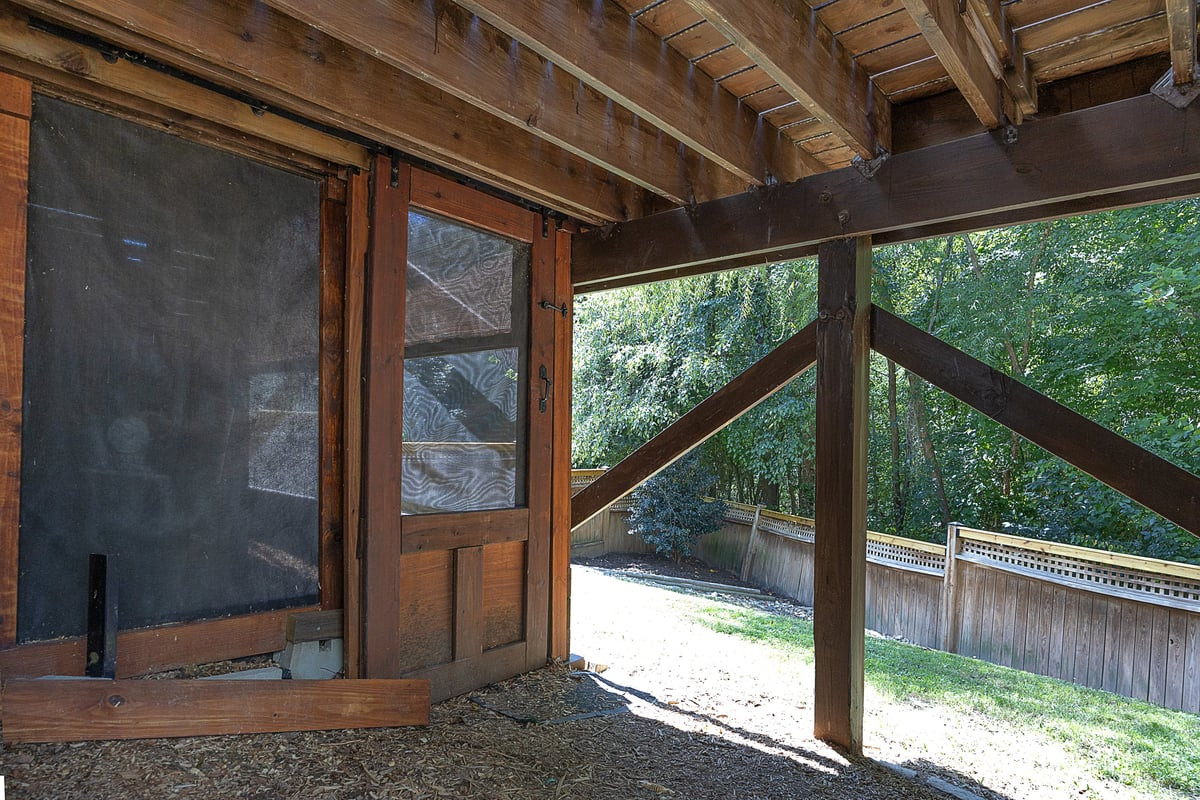 440 Edgepine Drive Property Photo 39