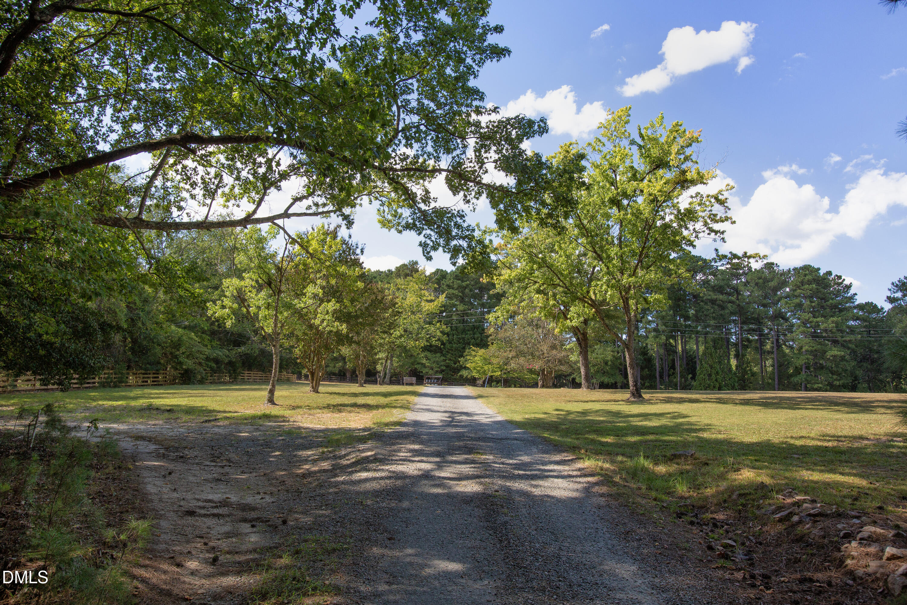 1716 Brassfield Road Property Photo 3