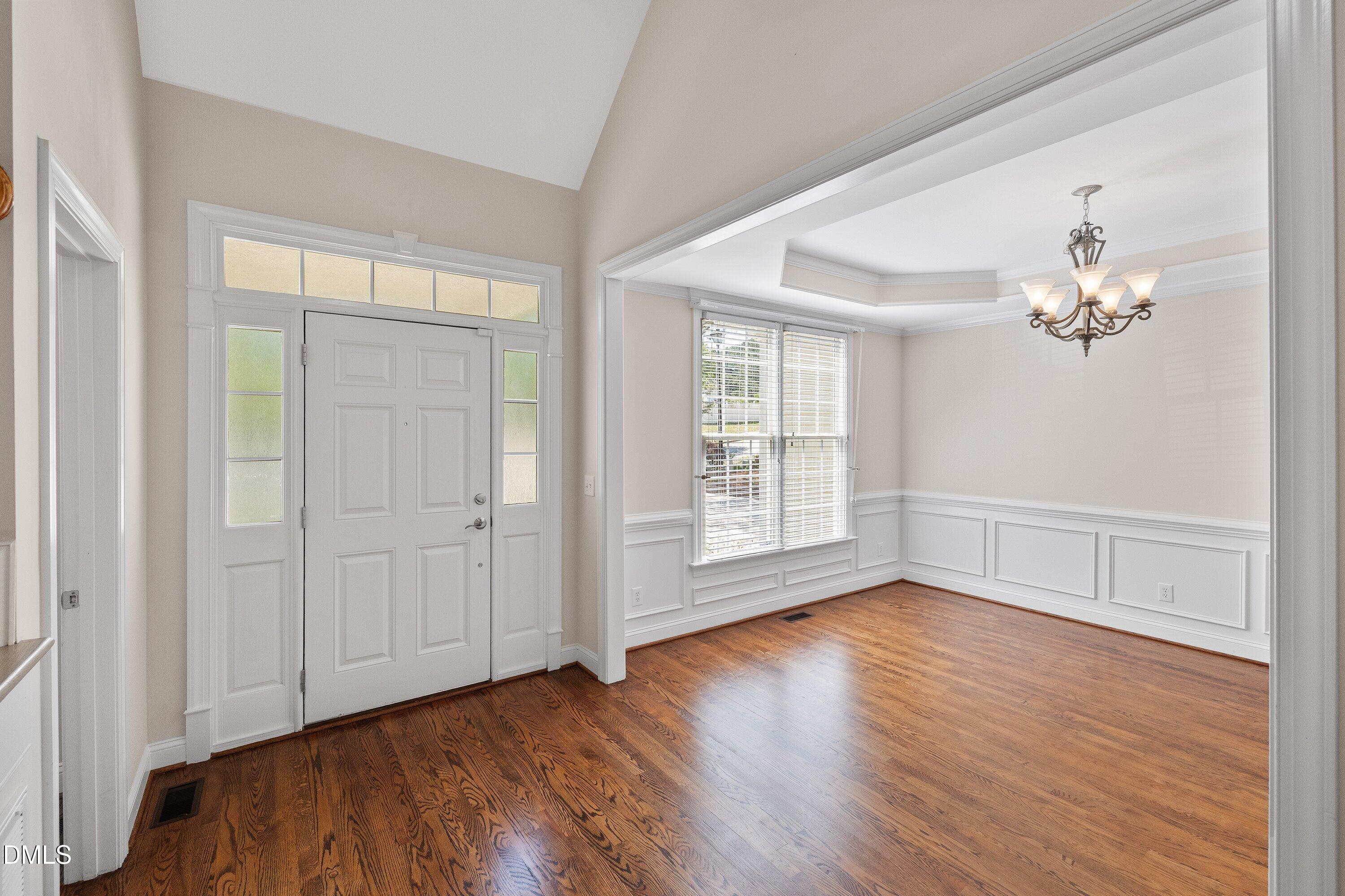 613 Cresstar Drive Property Photo 10
