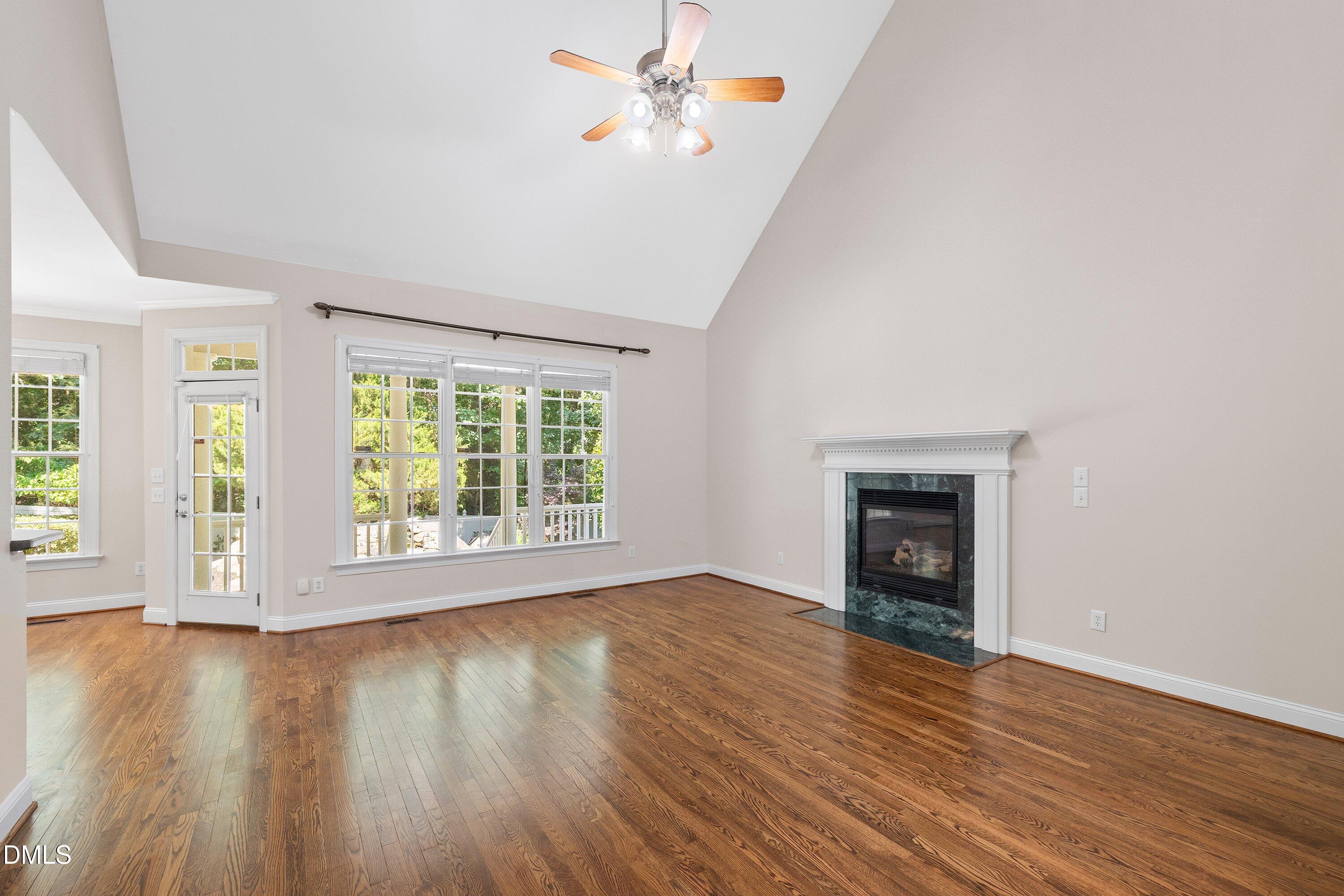 613 Cresstar Drive Property Photo 12