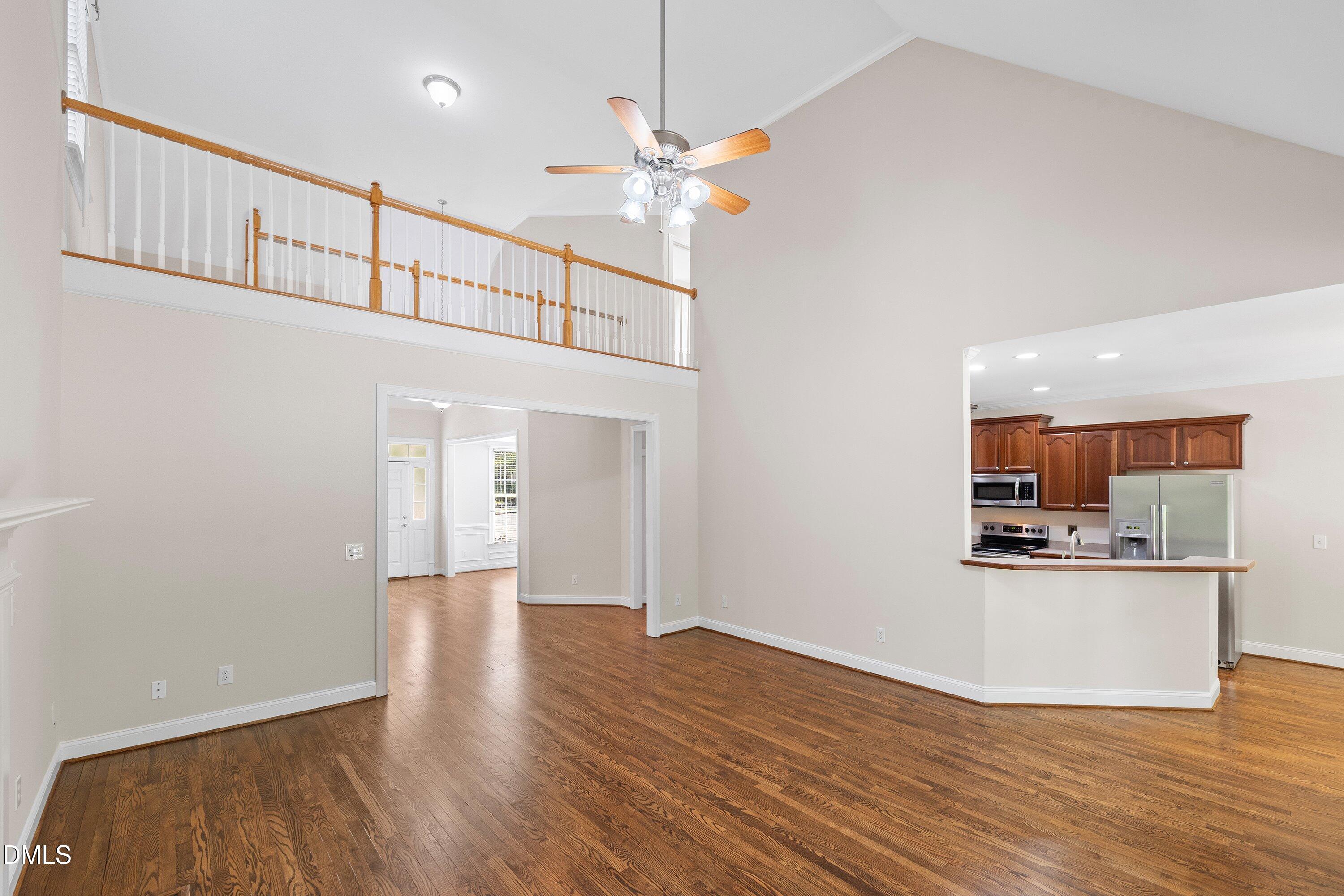 613 Cresstar Drive Property Photo 16