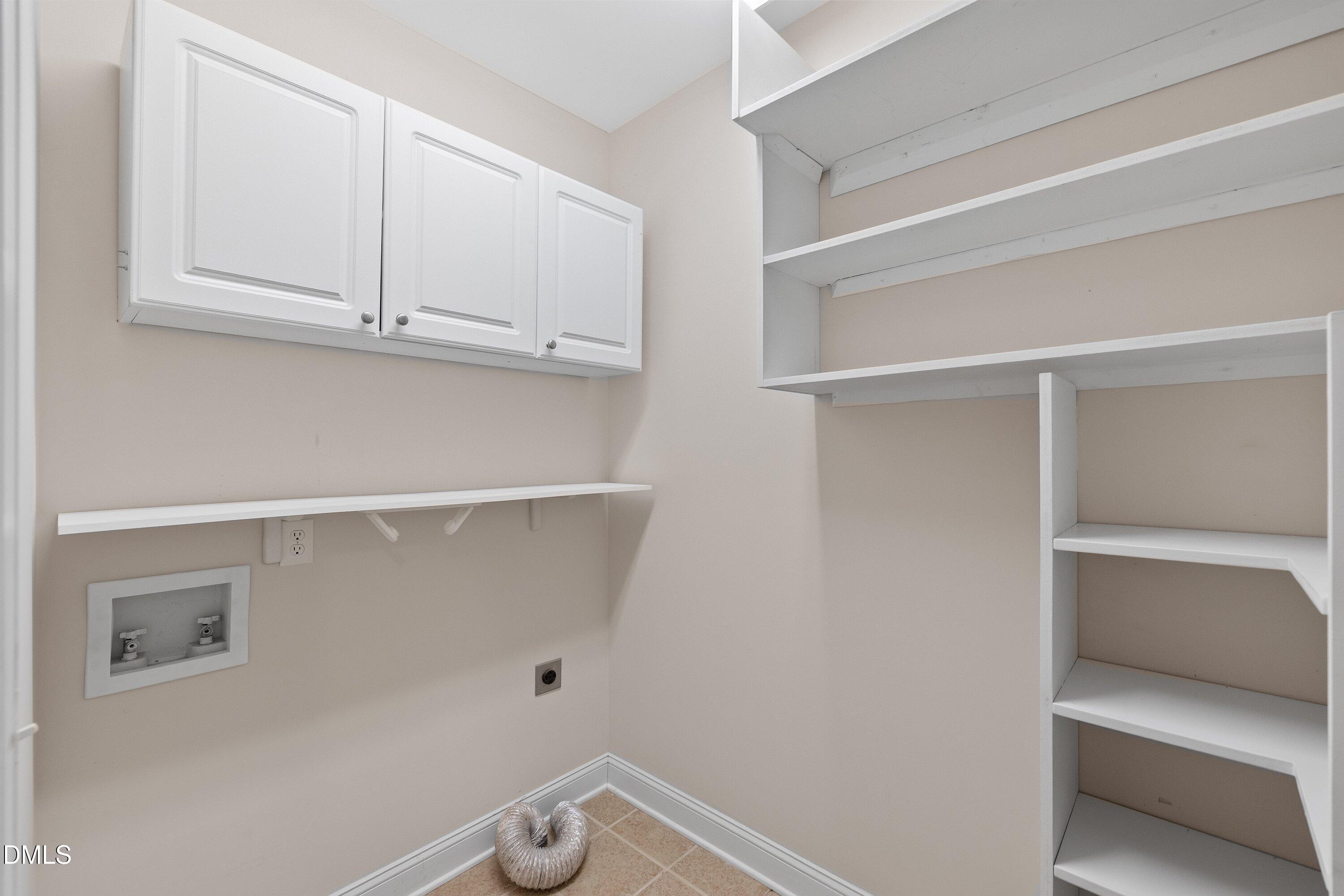 613 Cresstar Drive Property Photo 32