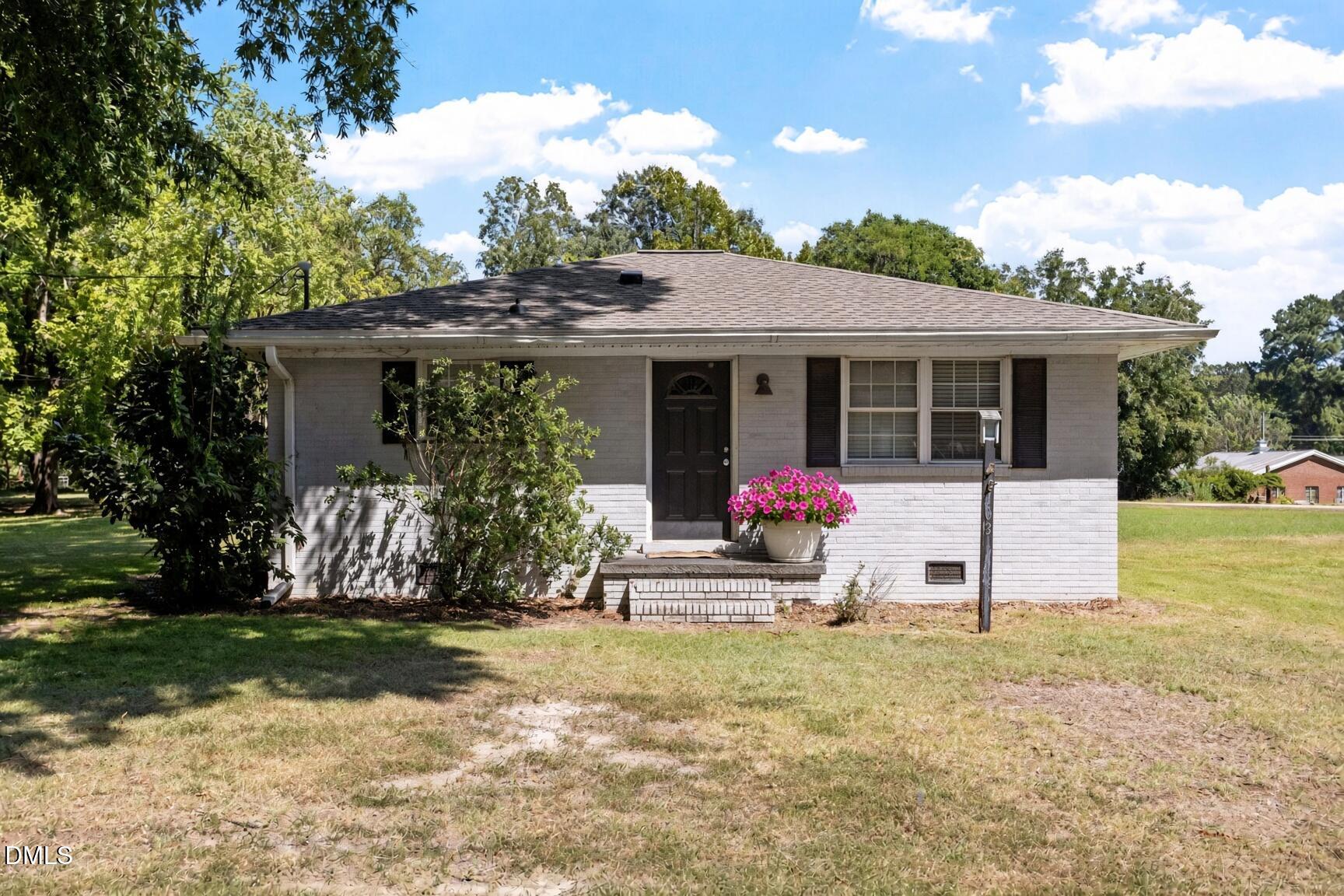103 Fowler Circle Property Photo 1