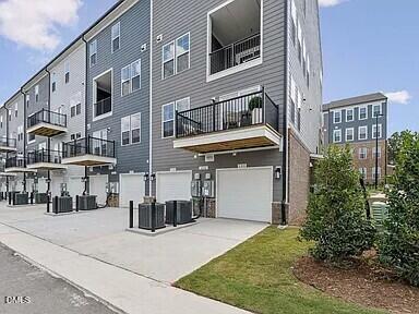 404 Gaston Park Lane 100 Property Photo 20