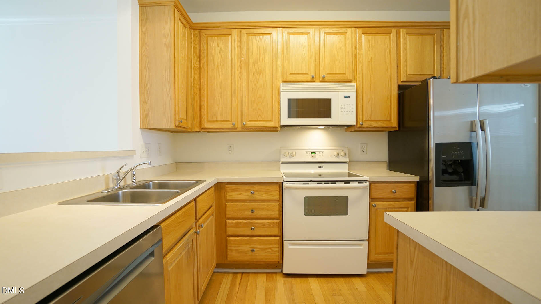 8347 City Loft Court Property Photo 11