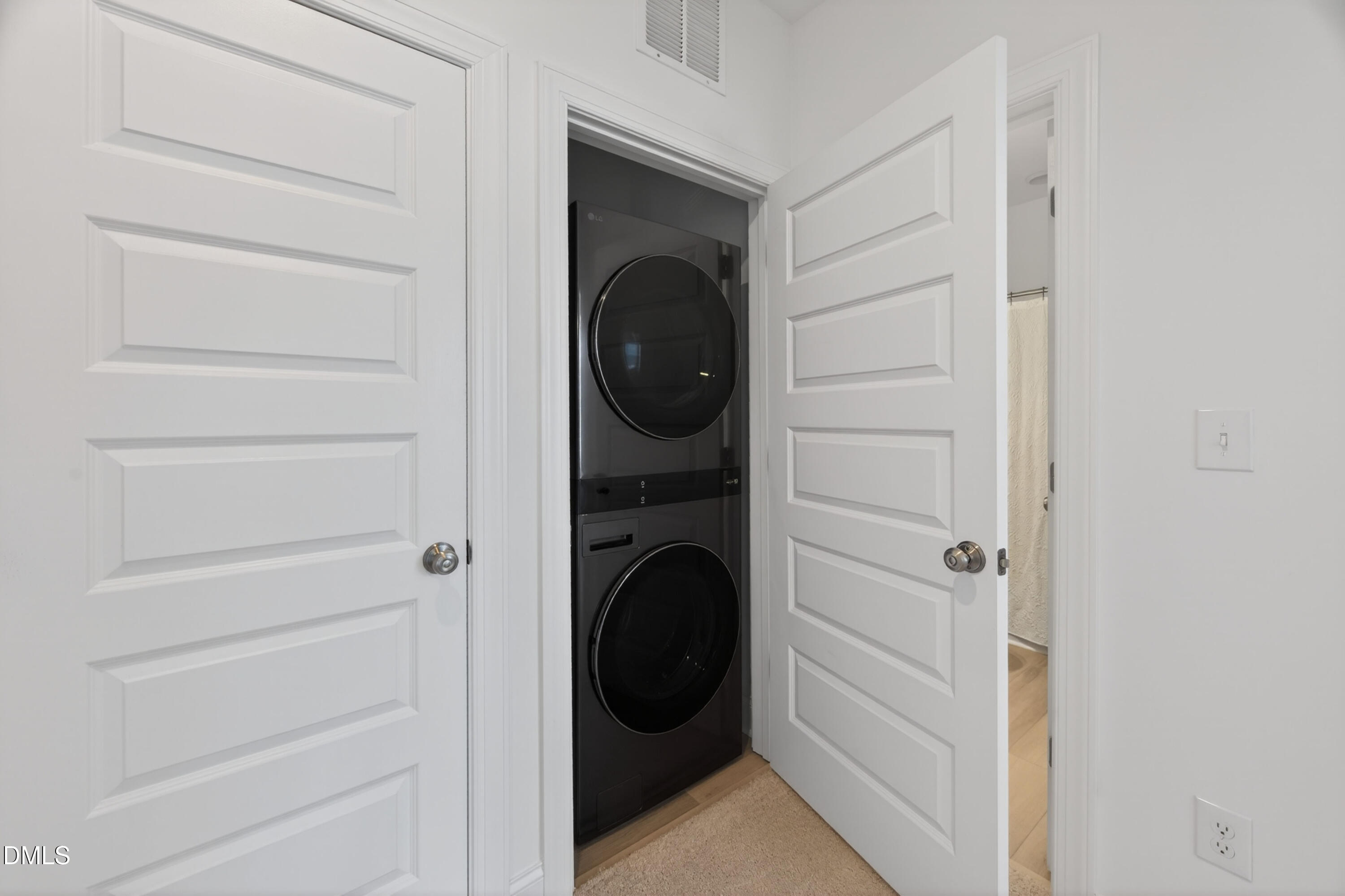 604 Market Grove Drive 100 Property Photo 23