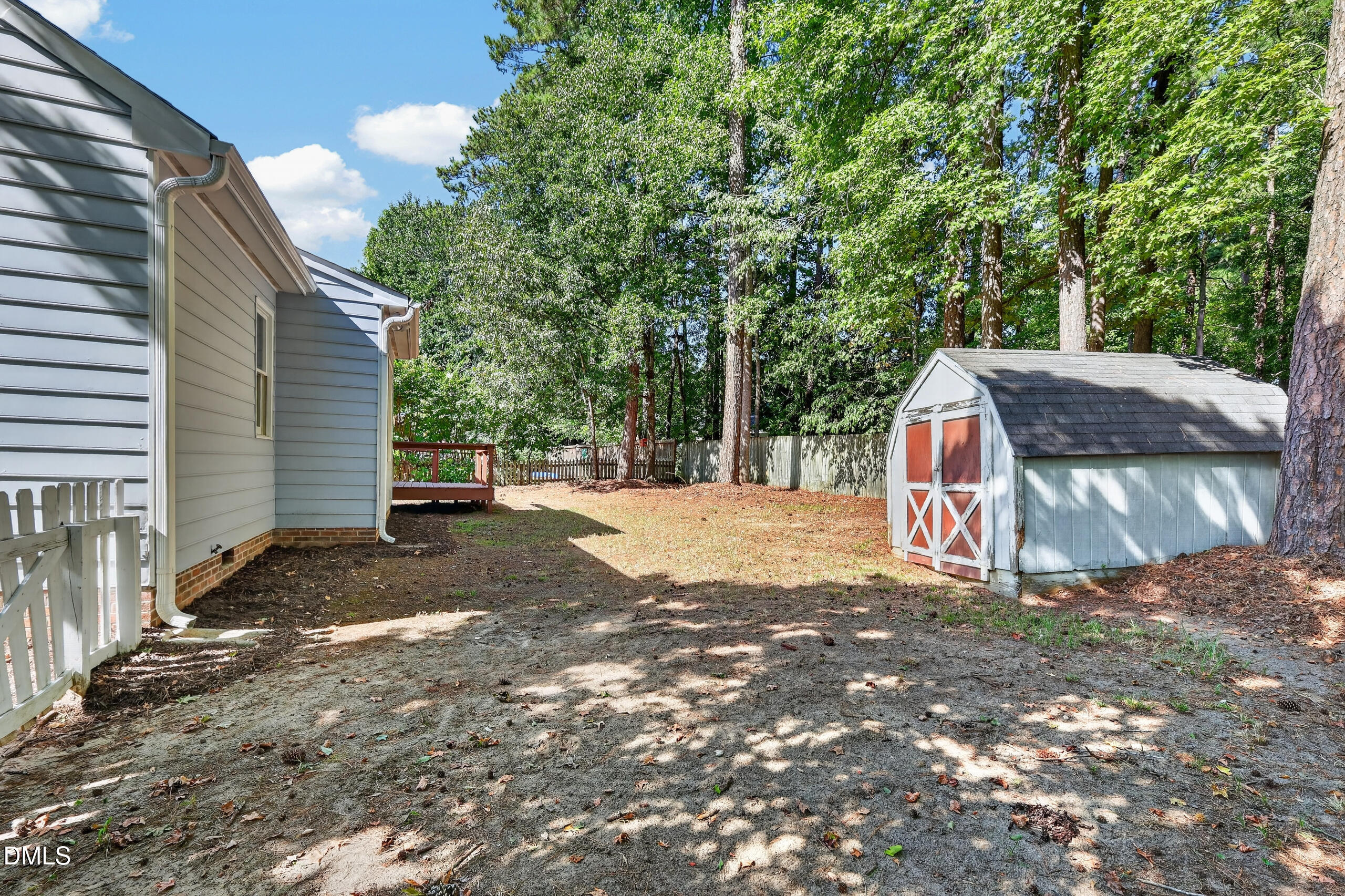 208 Crosspine Drive Property Photo 32