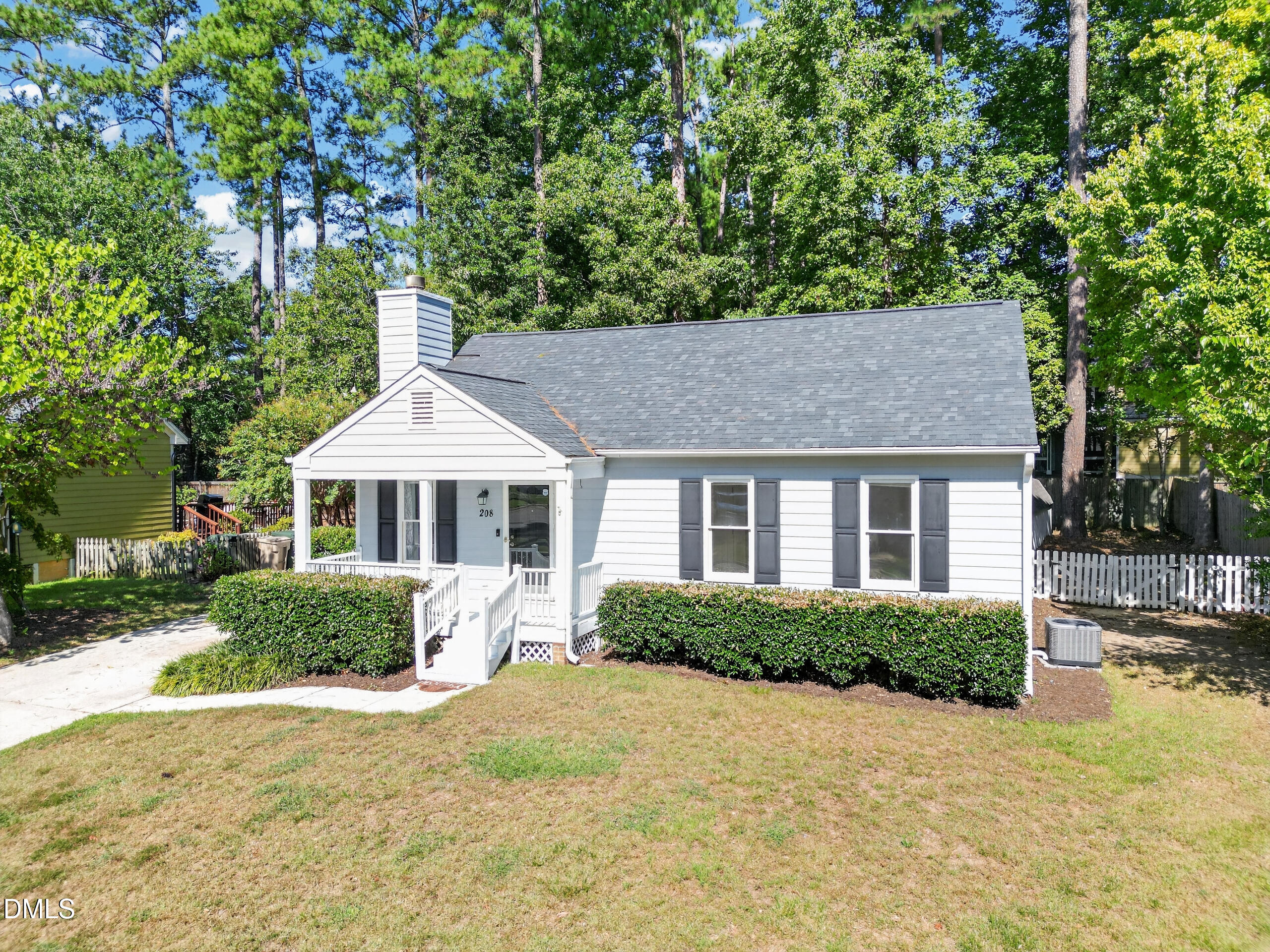 208 Crosspine Drive Property Photo 35