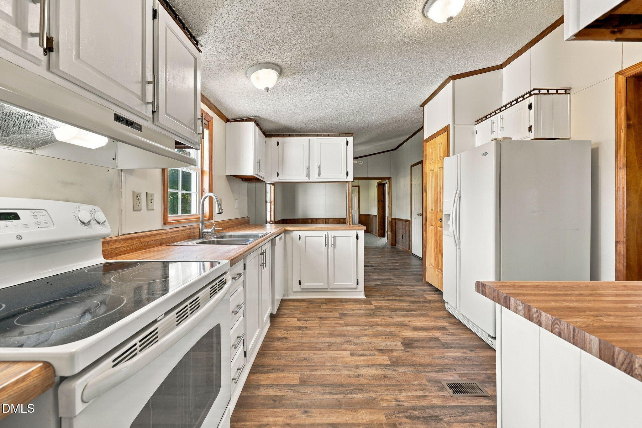 630 Southerland Road Property Photo 10