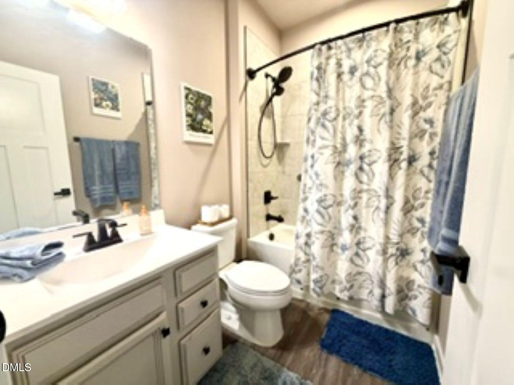 1524 Ripley Woods Street Property Photo 9