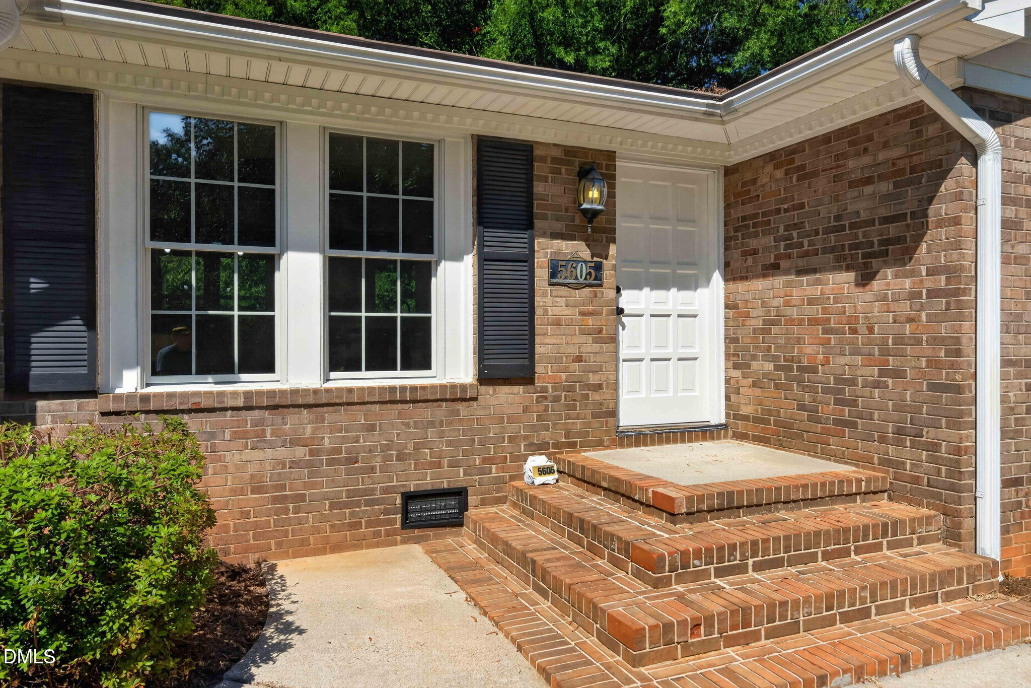 5605 Genesee Drive Property Photo 4
